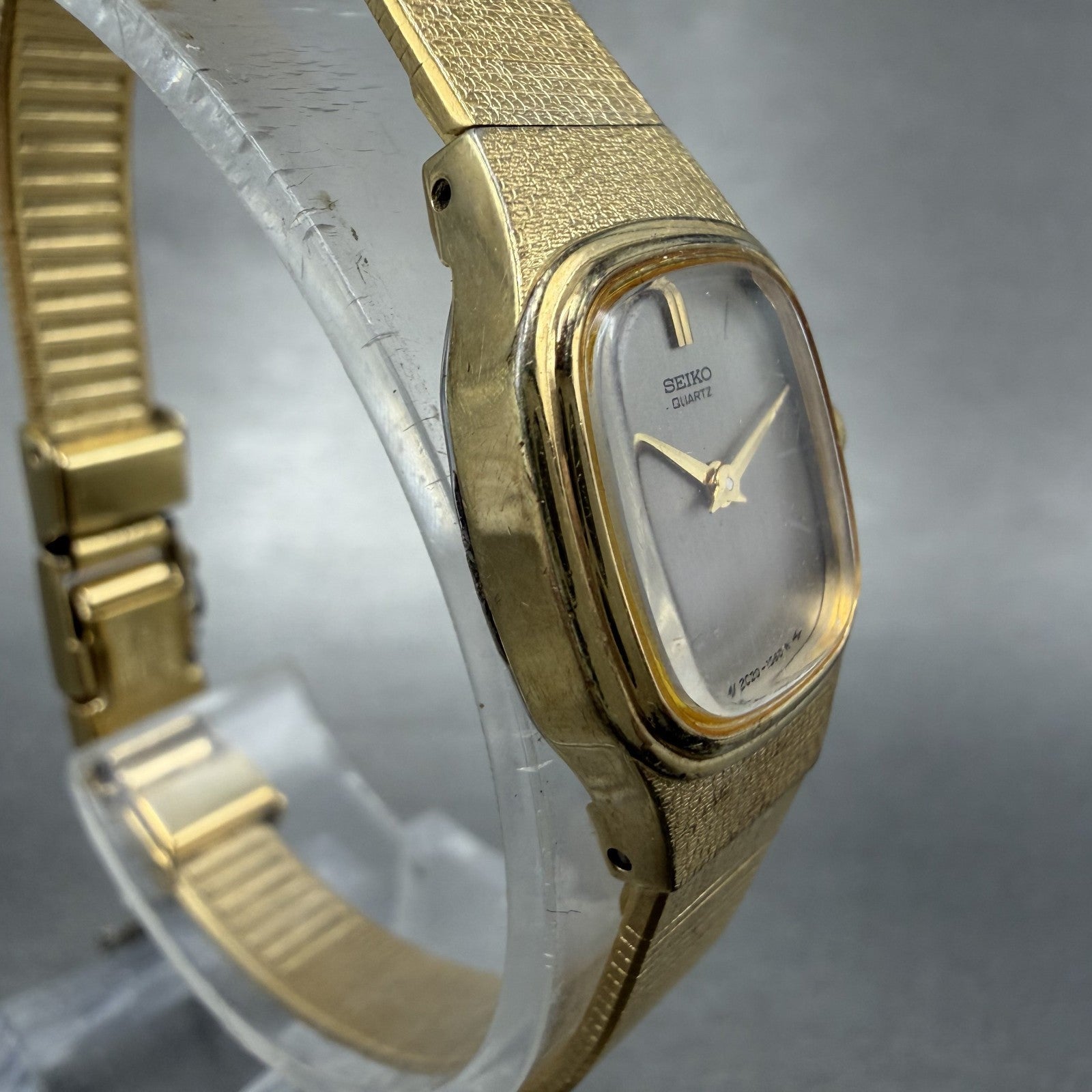 Seiko Watch Women 16mm Silver Dial Gold Tone Square 2C20-5770 New Battery3