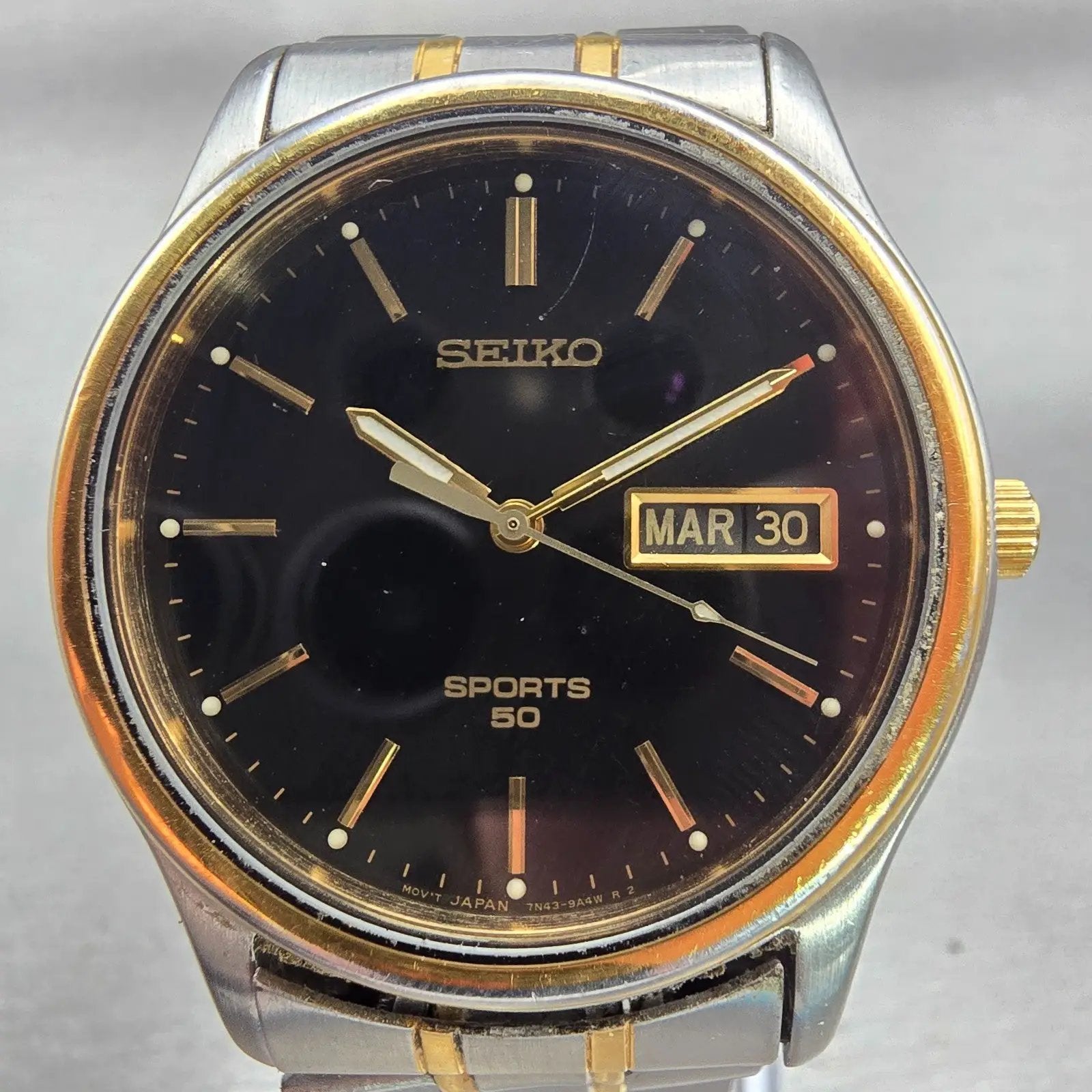 Seiko Sports 50 Watch Men 37mm Black Dial Two Tone Daydate 7N43-9A00 New Battery1