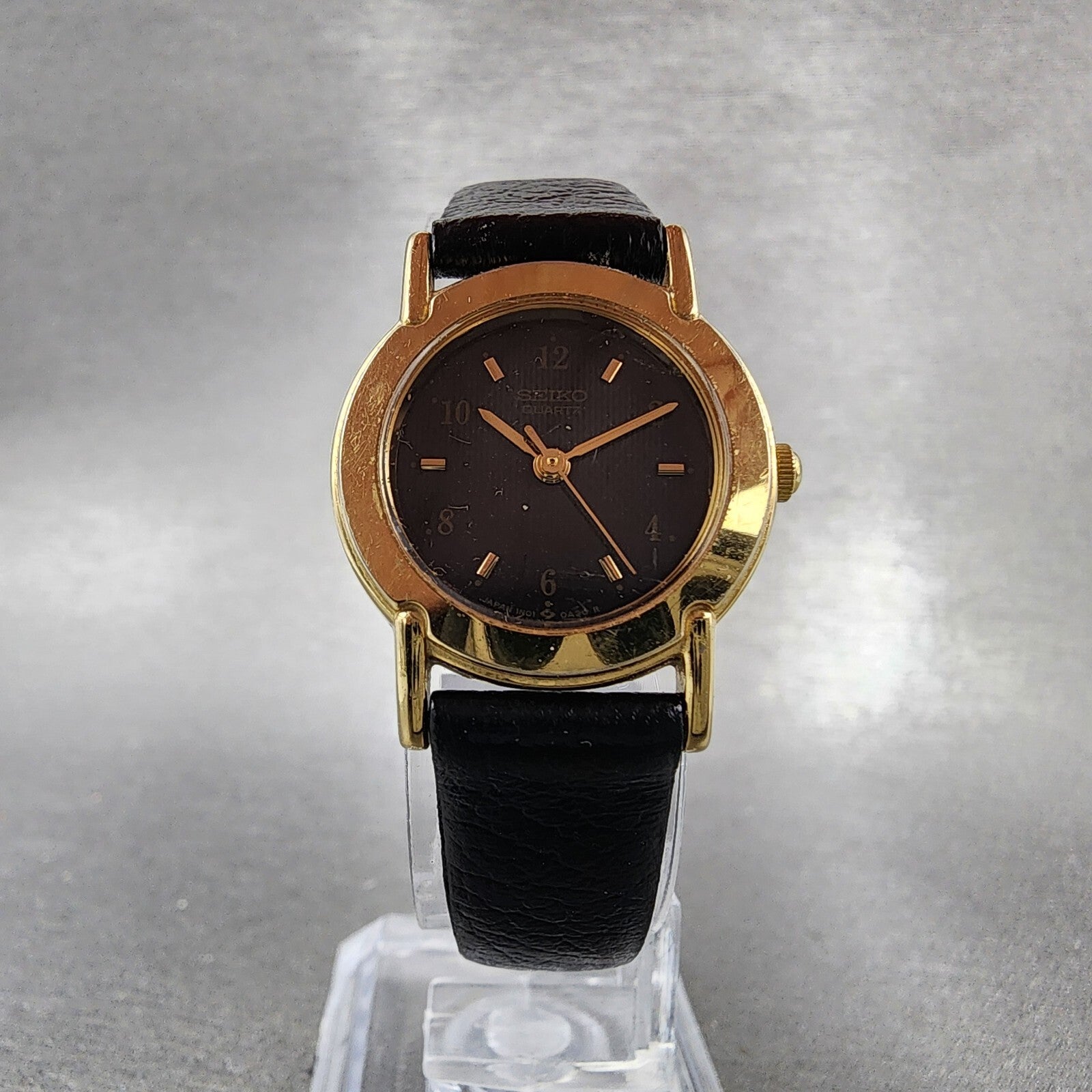 VTG Seiko Watch Women 22mm Black Dial Gold Tone Round 1N010A19 New Battery4