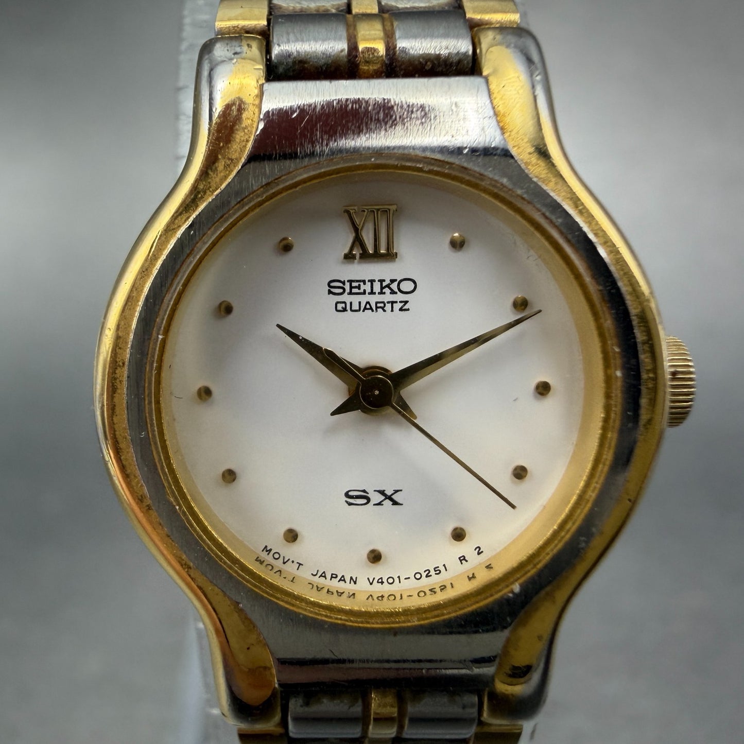 Seiko SX Watch Women 19mm White Dial Two Tone Round V401-0091 New Battery Round1