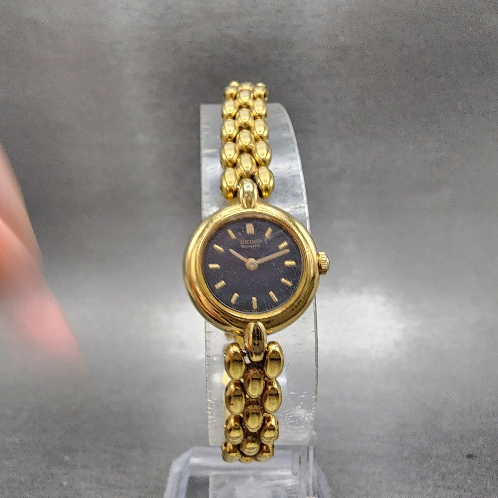 Seiko Watch Women 18mm Black Dial Gold Tone Round 1F200A29 New Battery VTG5