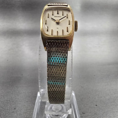 Seiko Watch Women 15mm Gold Dial Gold Tone Oval 11-3089 VTG Mechanical Works5