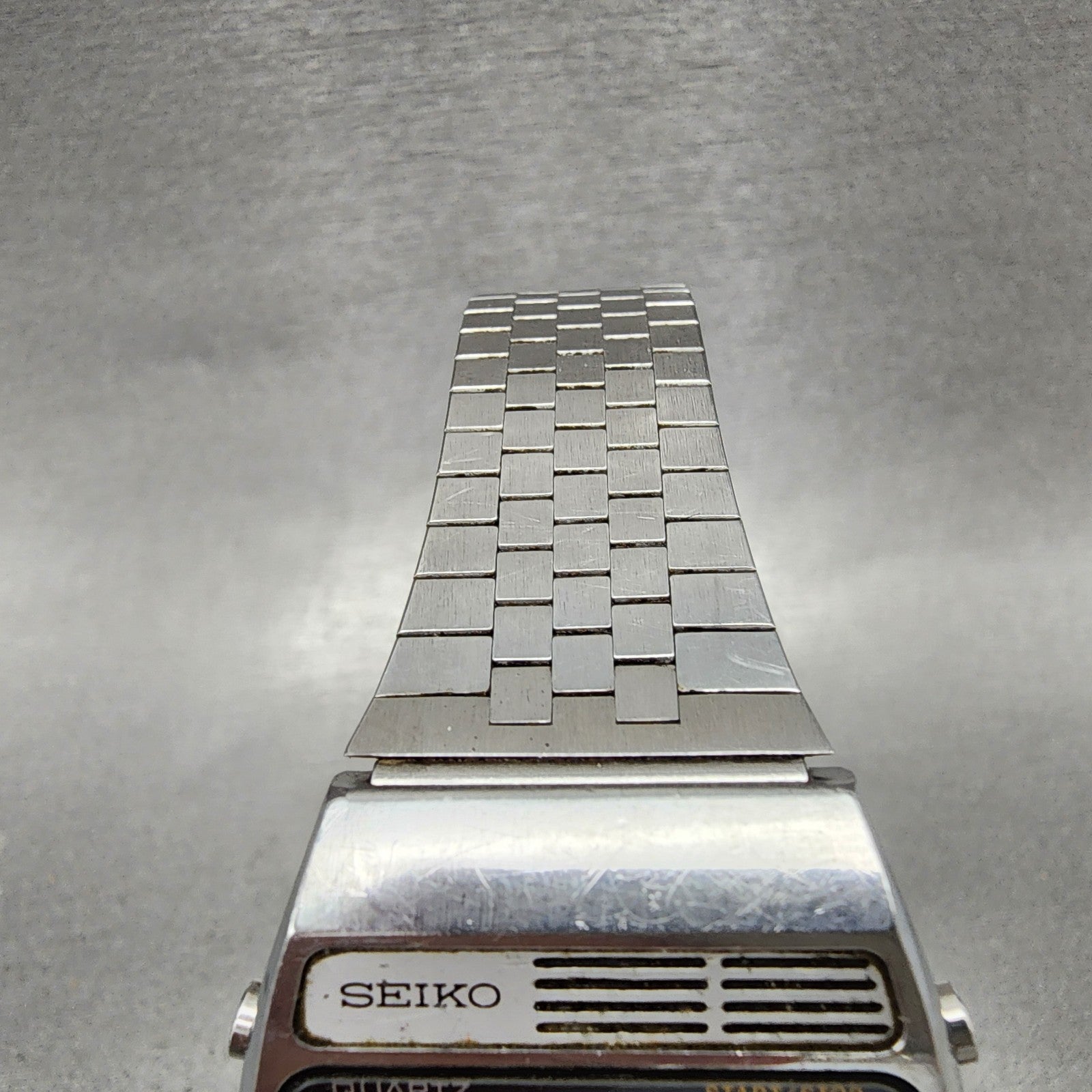 Seiko Digital Watch Men 34mm LCD Silver Tone Alarm Chrono A1594000 READ New Bat4