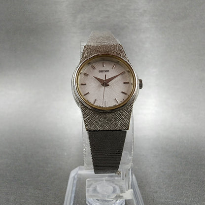 Seiko Watch Women 20mm White Dial Silver Tone Round V401-1819 New Battery