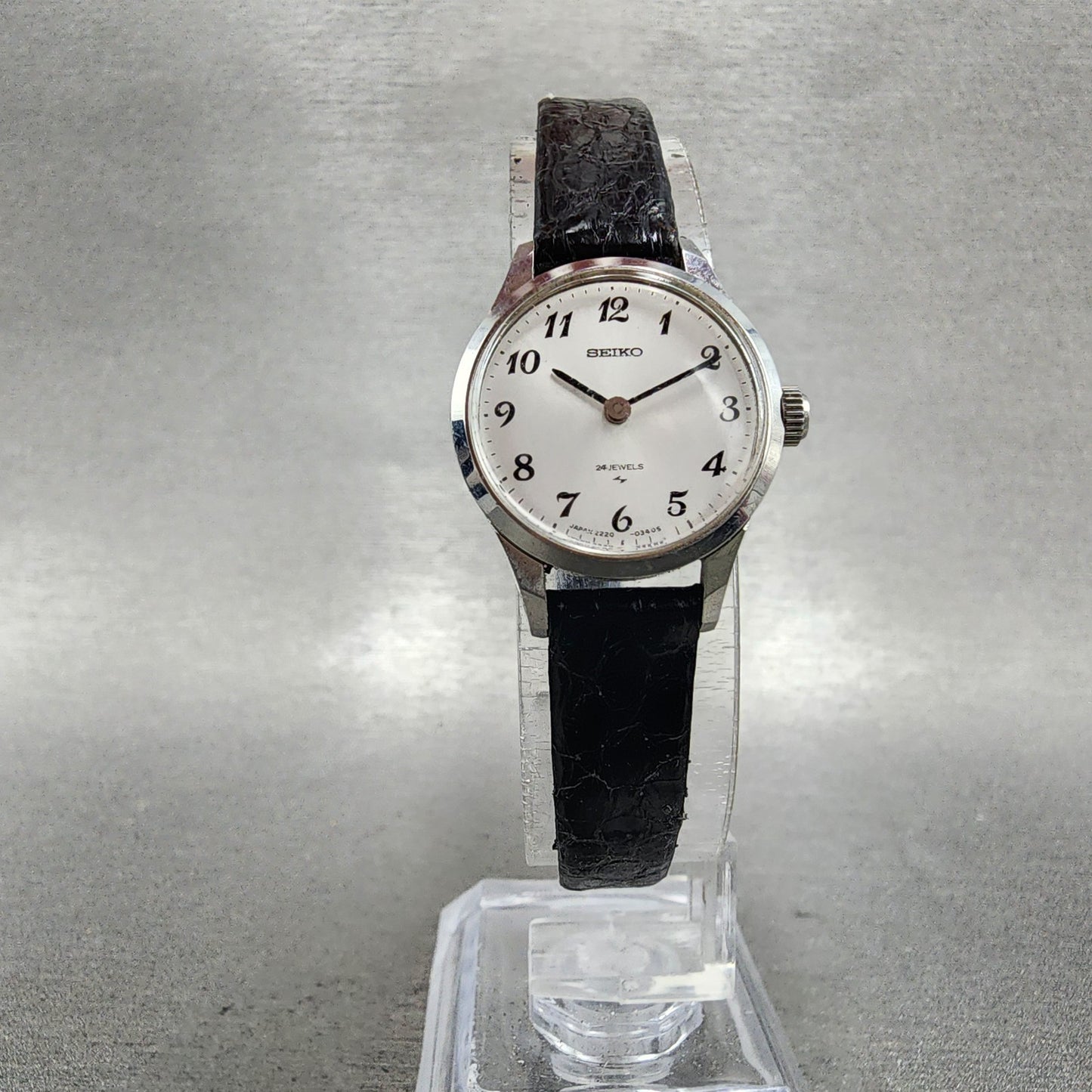 Seiko Watch Women 21mm Silver Dial Silver Tone Manual Round 22200020 Runs5