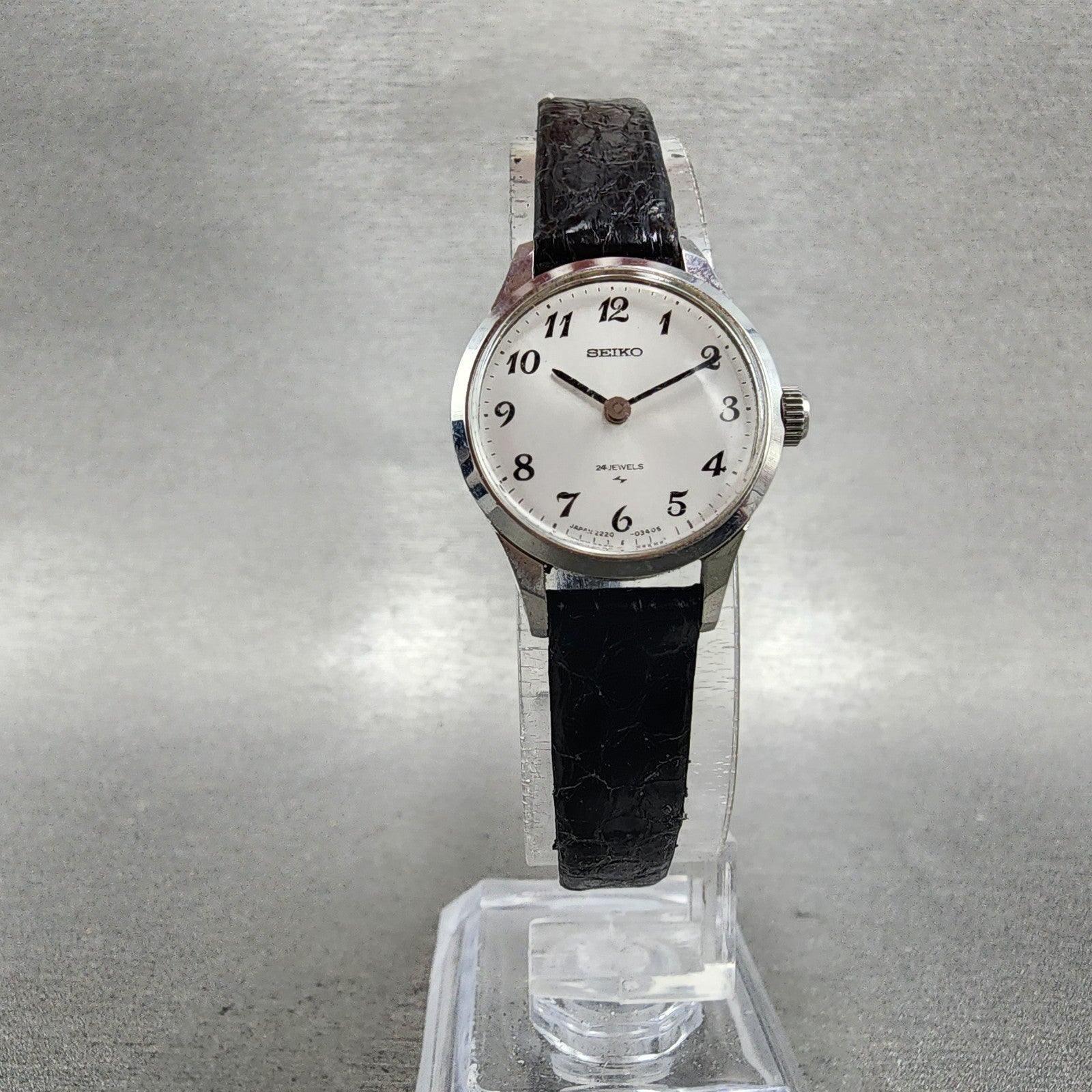 Seiko Watch Women 21mm Silver Dial Silver Tone Manual Round 22200020 Runs5