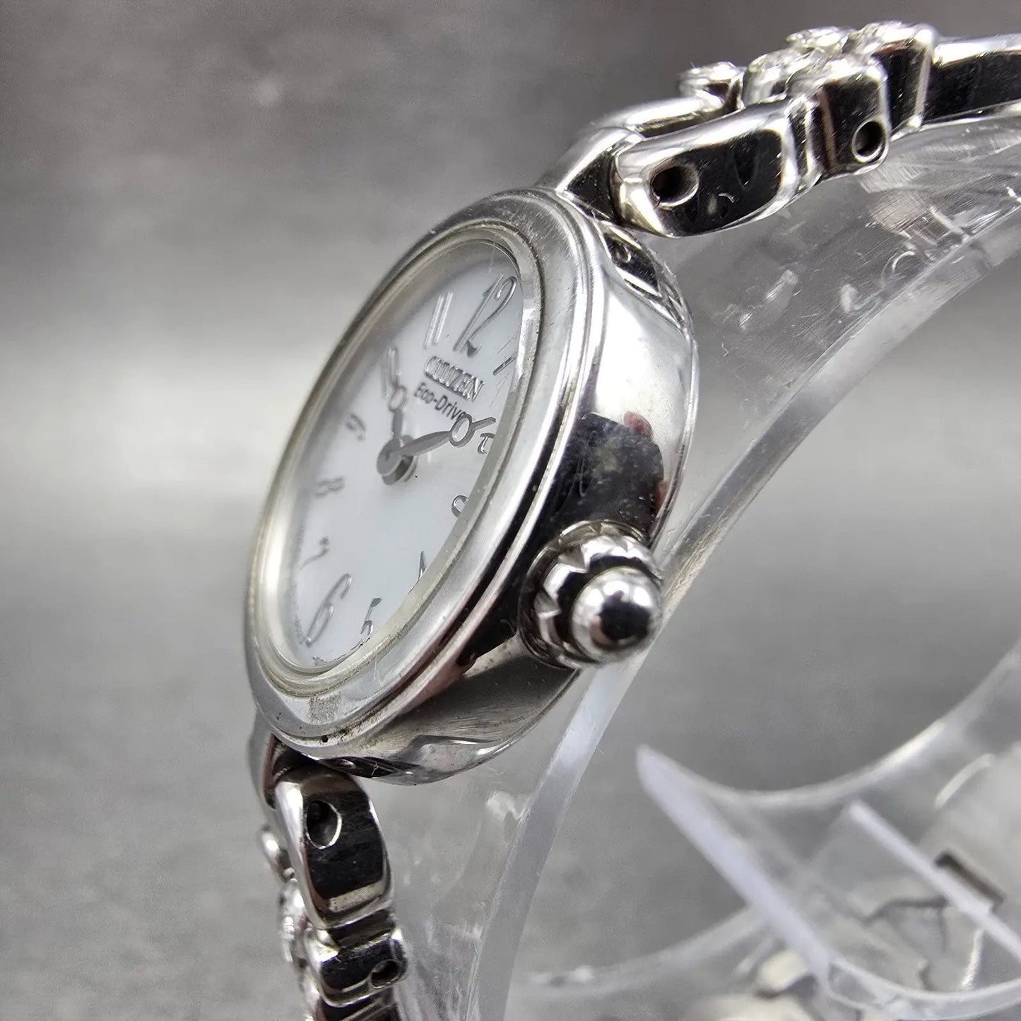 Citizen Eco-Drive Watch Women 18mm White Dial Silver Tone B023-S021774 Runs2