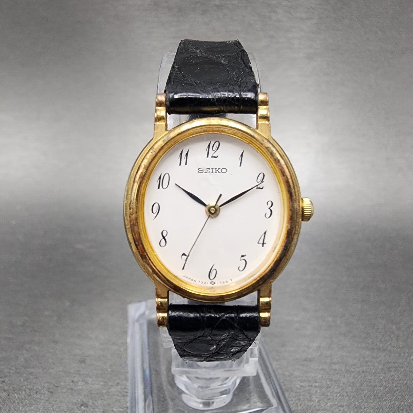 Seiko Watch Women 22mm White Dial Gold Tone Oval Leather 73216070 New Battery0
