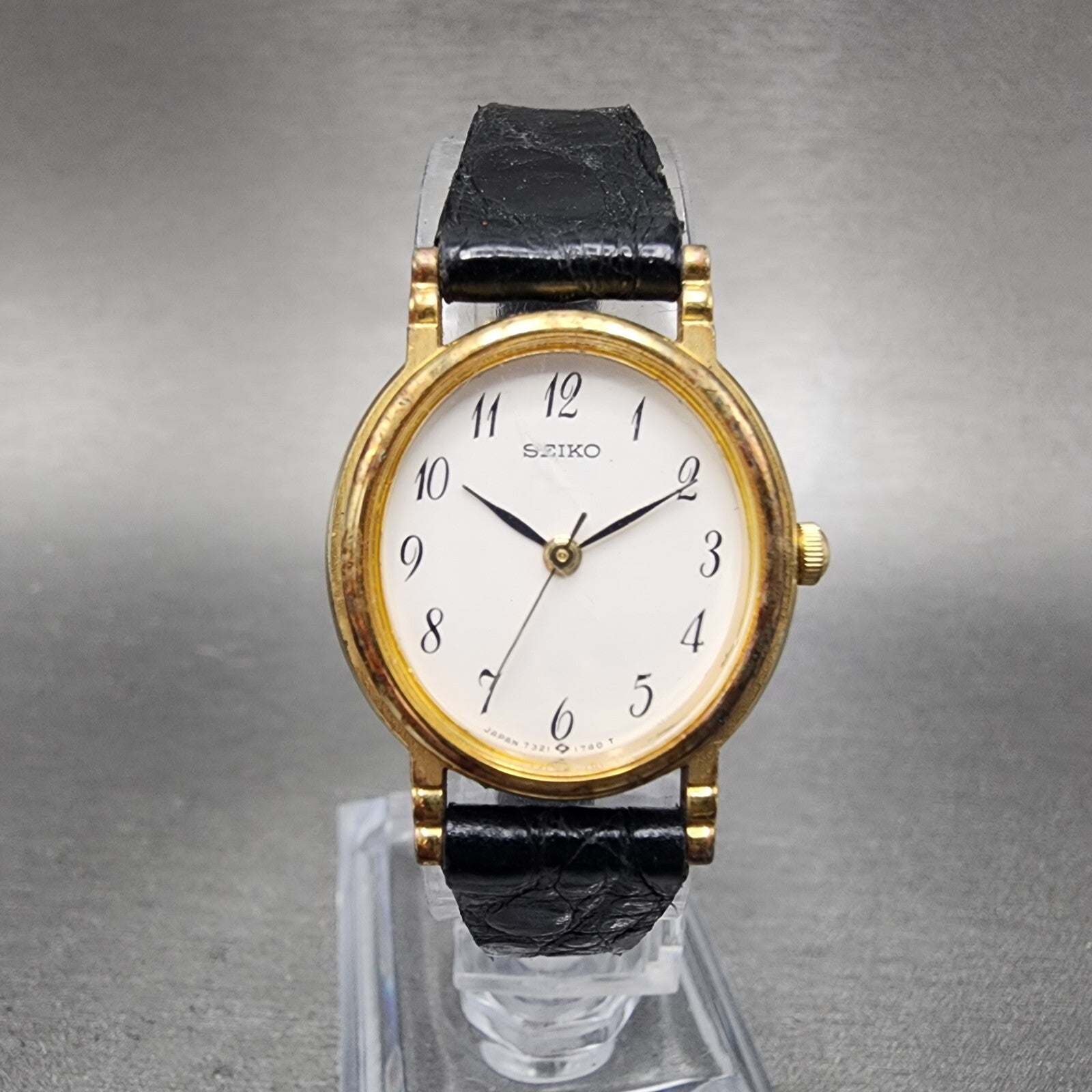 Seiko Watch Women 22mm White Dial Gold Tone Oval Leather 73216070 New Battery0