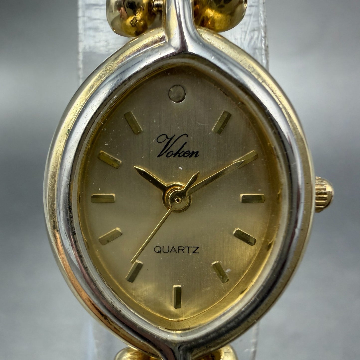 Citizen Q&Q Voken Watch Women 18mm Champagne Dial Gold Tone Oval New Battery1