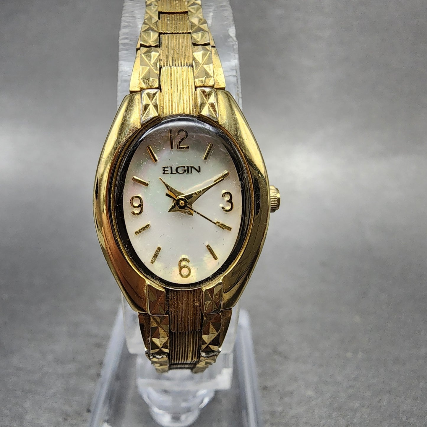 Elgin Watch Women 18mm MOP Dial Gold Tone Oval EG388 New Battery0