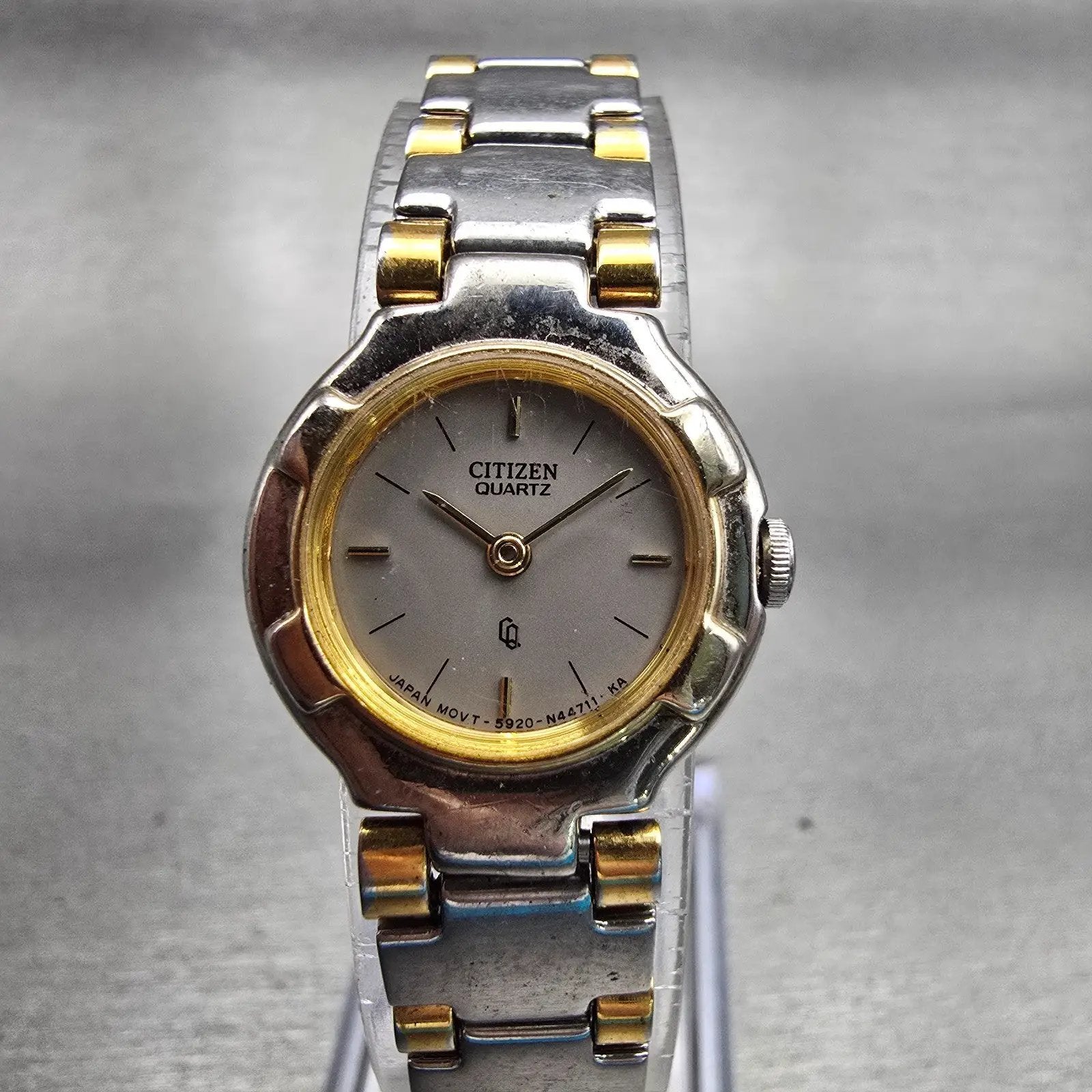 Citizen CQ Watch Women 20mm Silver Dial Two Tone Round 5920-S49593 New Battery0