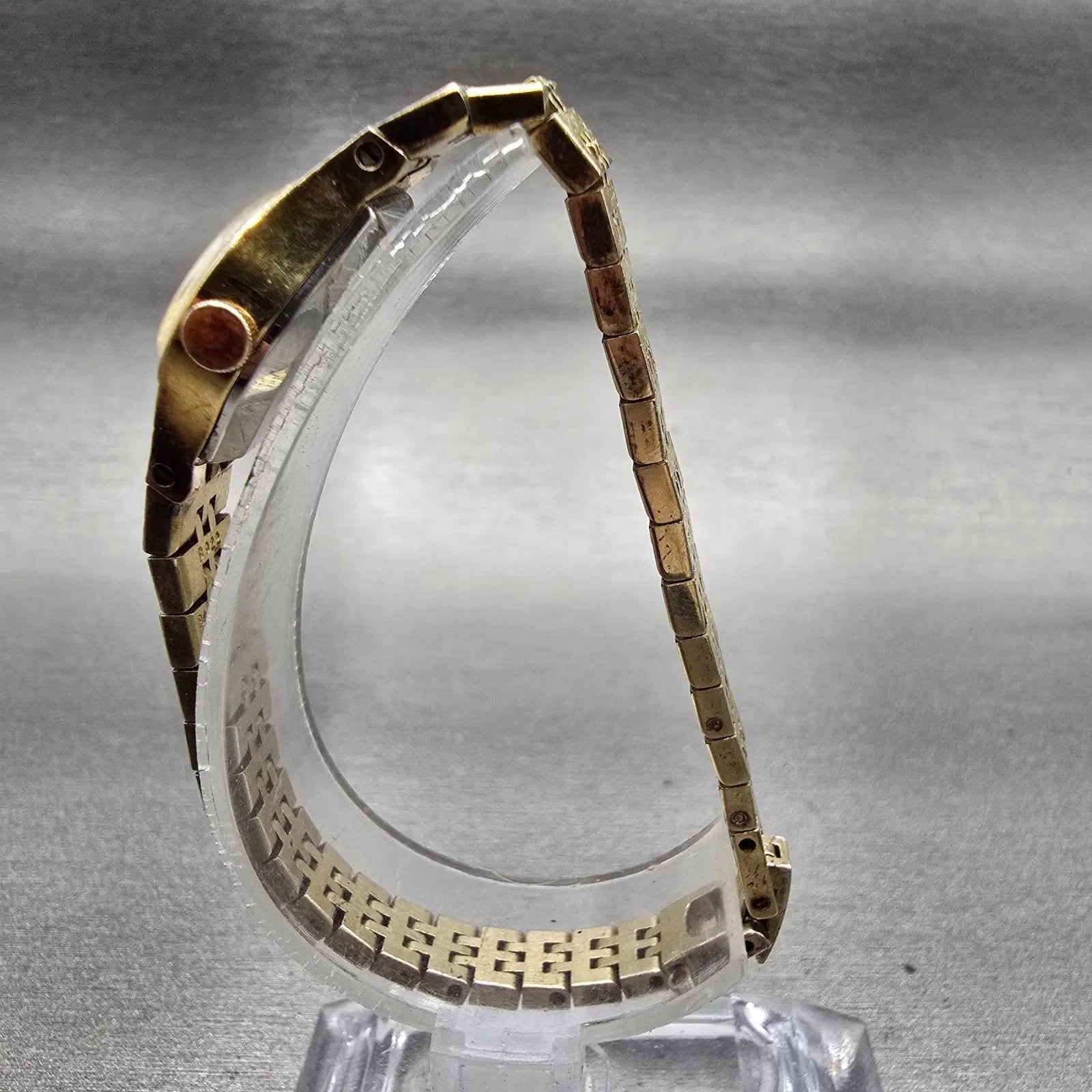 Seiko Watch Women 17mm Gold Dial Gold Tone Oval 1400-7389 New Battery Vintage6