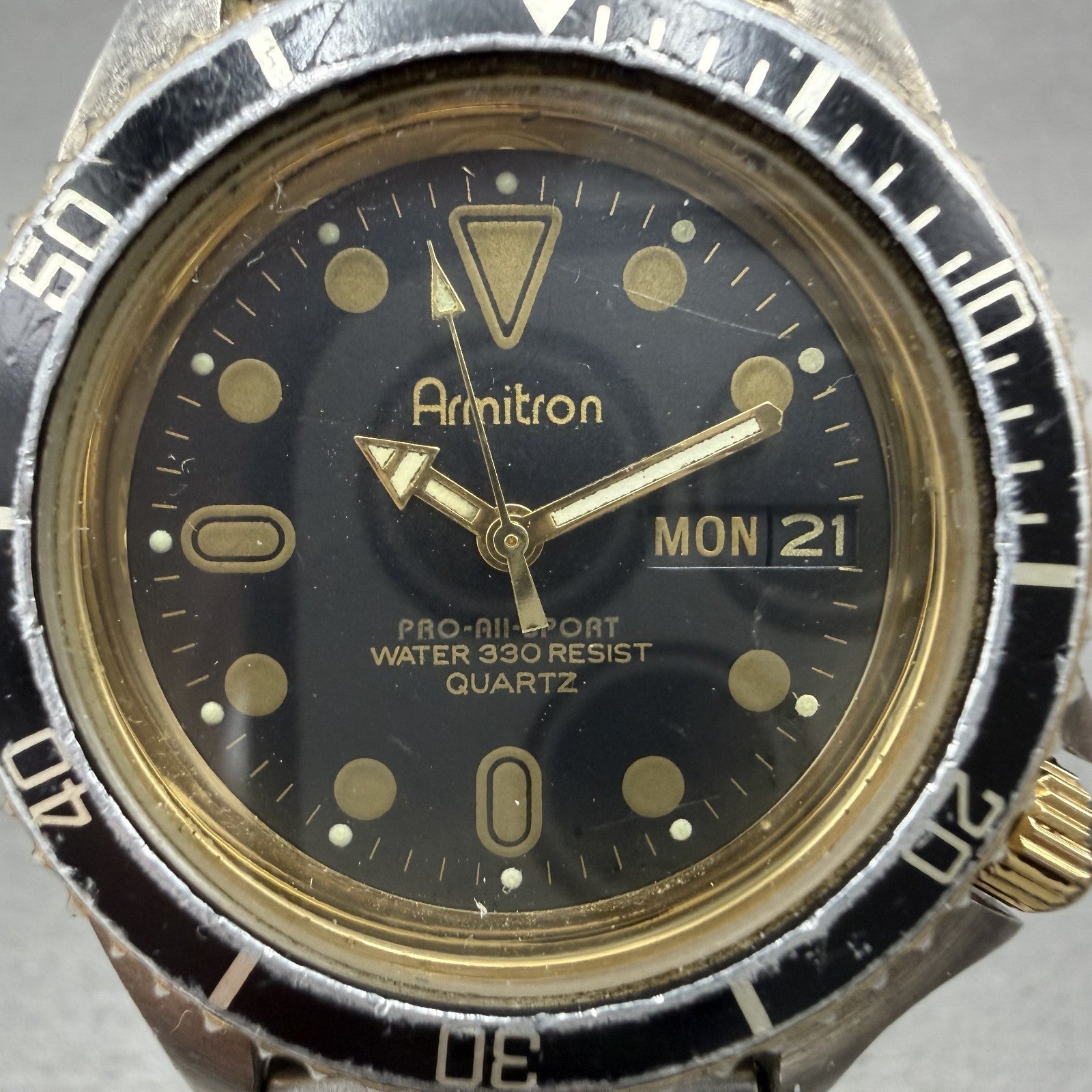 Armitron Pro All Sport Dive Watch Men 37mm Black Dial Two Tone Daydate New Batt1