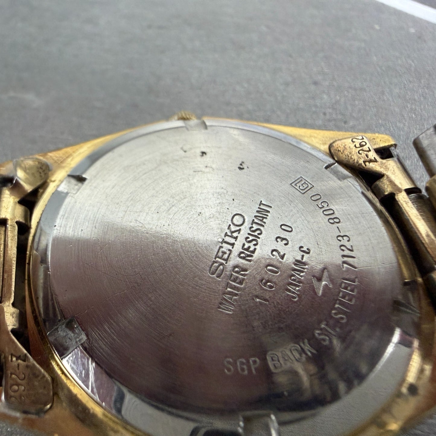 Seiko SQ Presdisent Watch Men 36mm Gold Dial Gold Tone Daydate 7123-8050 PARTS10