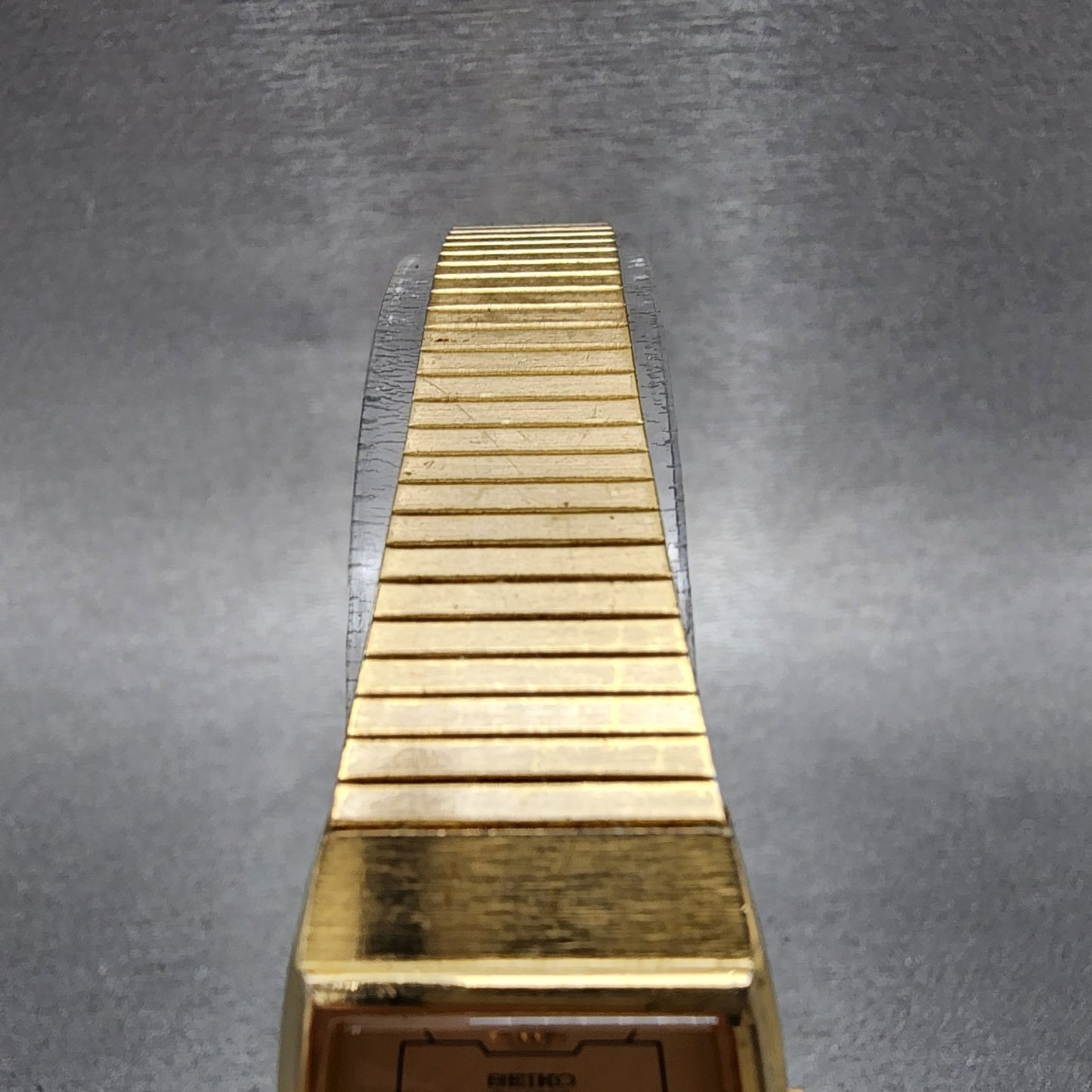Seiko Watch Women 19mm Champagne Dial Gold Tone Rectangle 8Y215020 New Batt B124