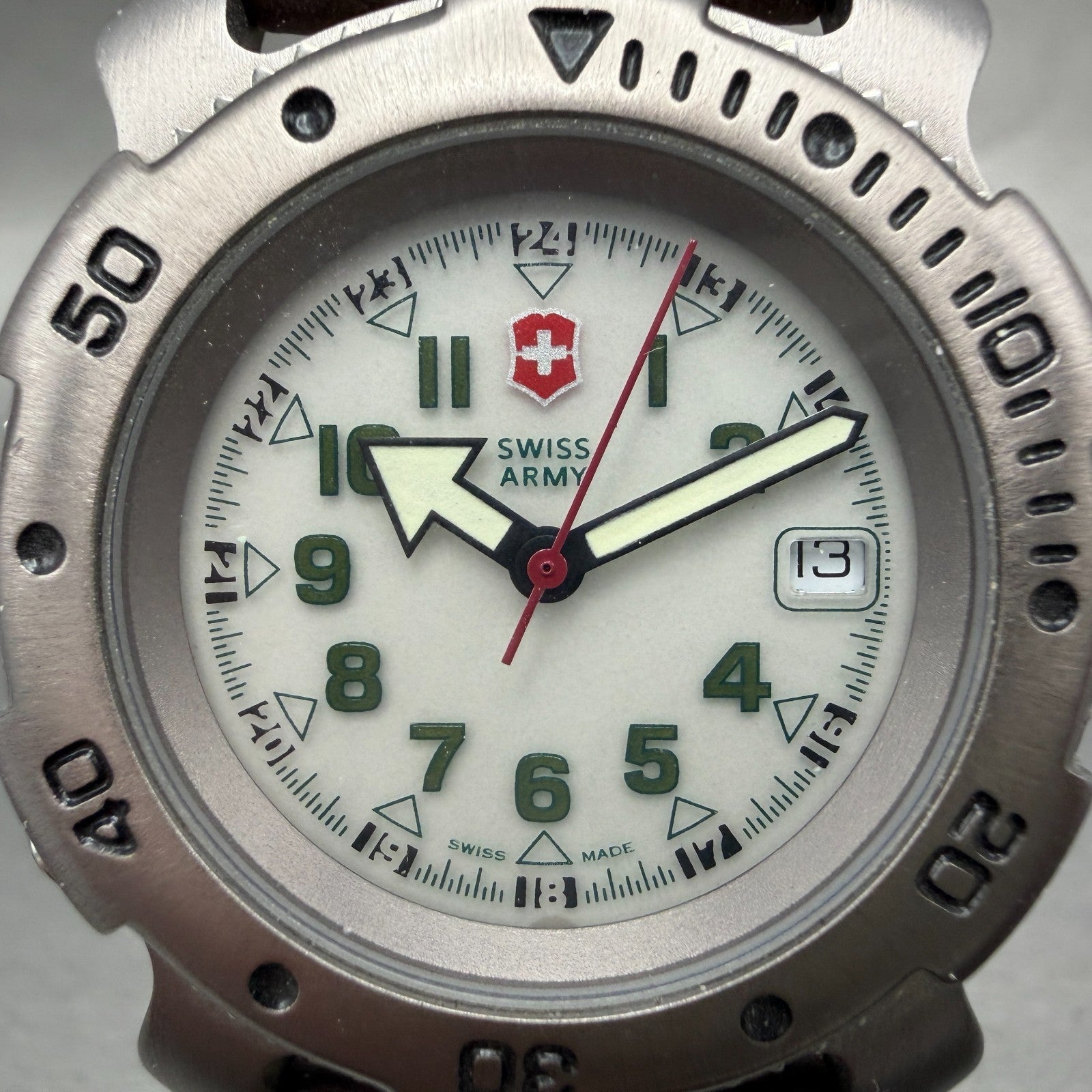 Victorinox Swiss Army Sportline Watch Men 37mm White Dial Silver READ!! New Batt1