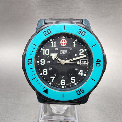 Victorinox Swiss Army Striker Watch Men 40mm Black Dial Blue Tone Date New Batt0