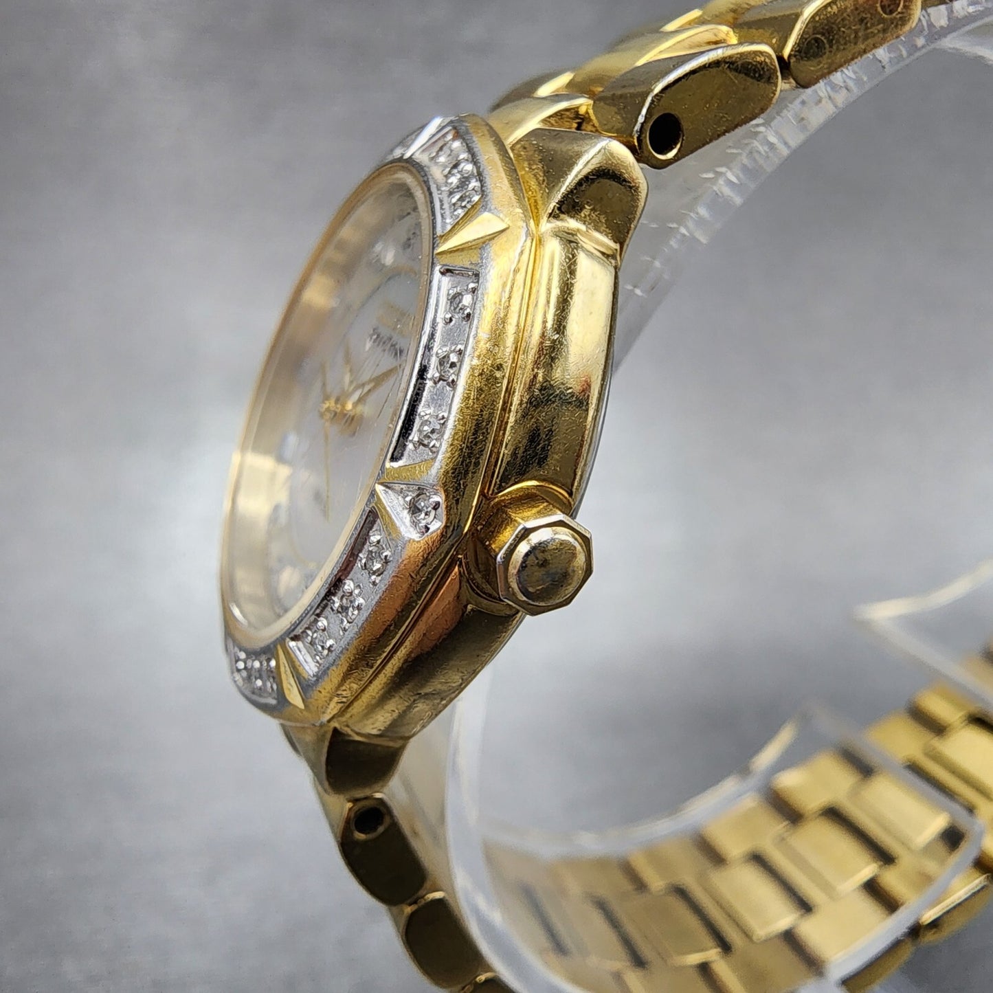 Citizen EcoDrive Watch Women 27mm MOP Dial Gold Tone Diamond Bezel Round Works2