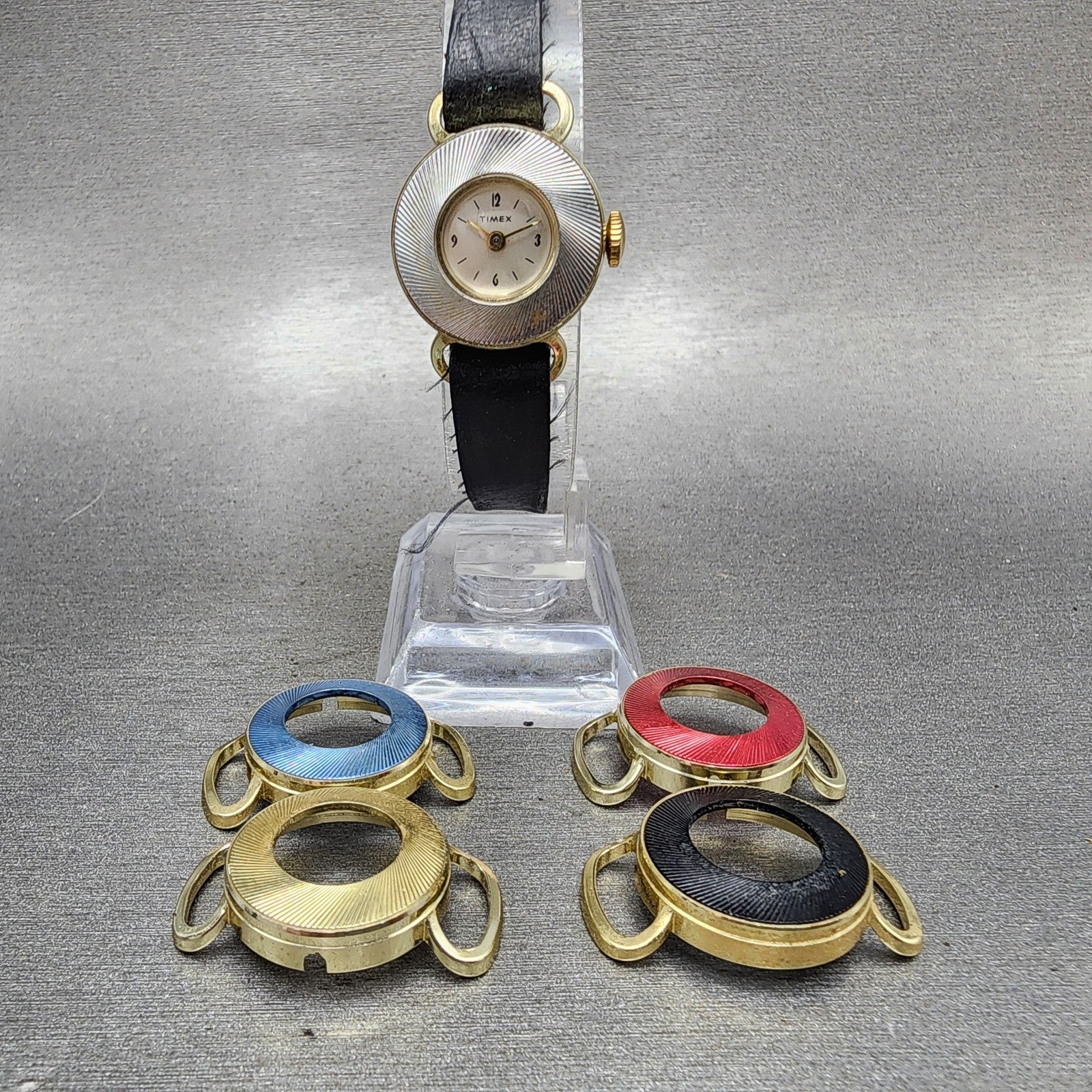 Timex Watch Women 21mm Silver Dial Gold Tone Interchangeable Bezel Runs VTG0