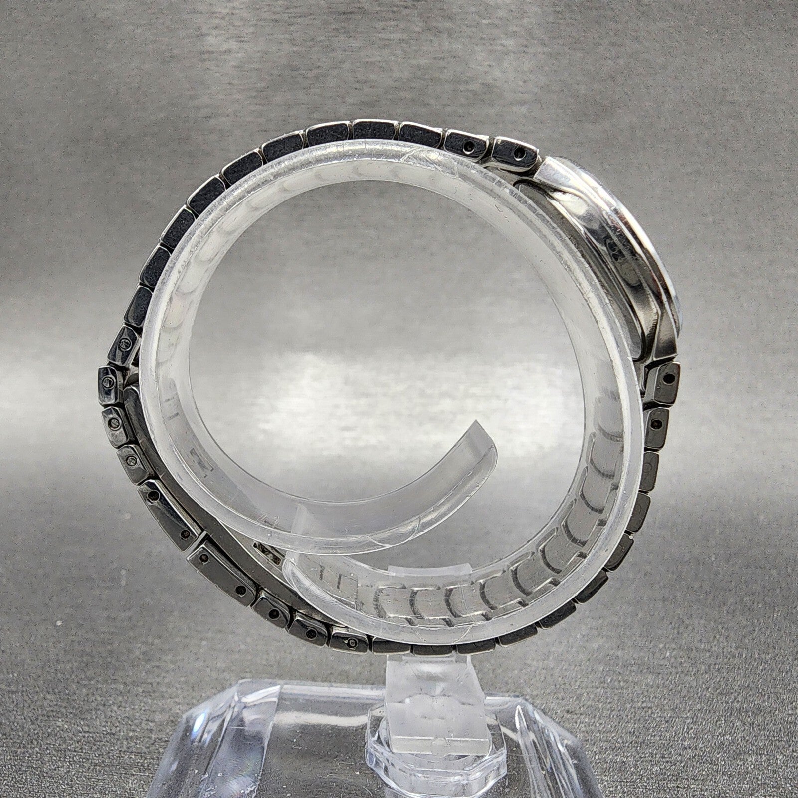 Bulova Watch Women 25mm MOP Dial Stainless Steel Diamond Accents new Battery8