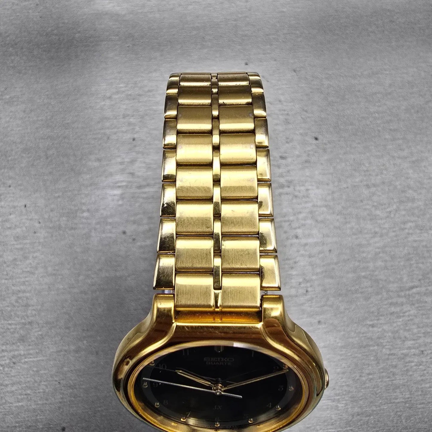 Seiko SX Watch Men 34mm Black Dial Gold Tone Round V701-6J60 New Battery Vintage4