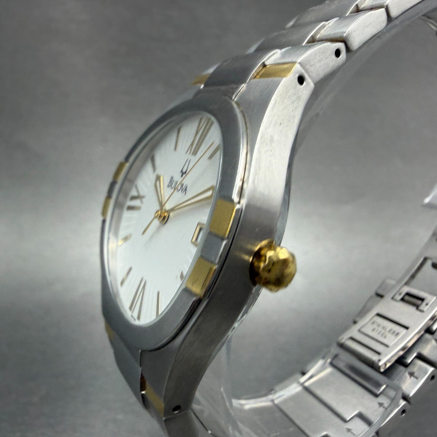 Bulova Watch Men 35mm White Dial Two Tone Date Round 98H04 New Battery2