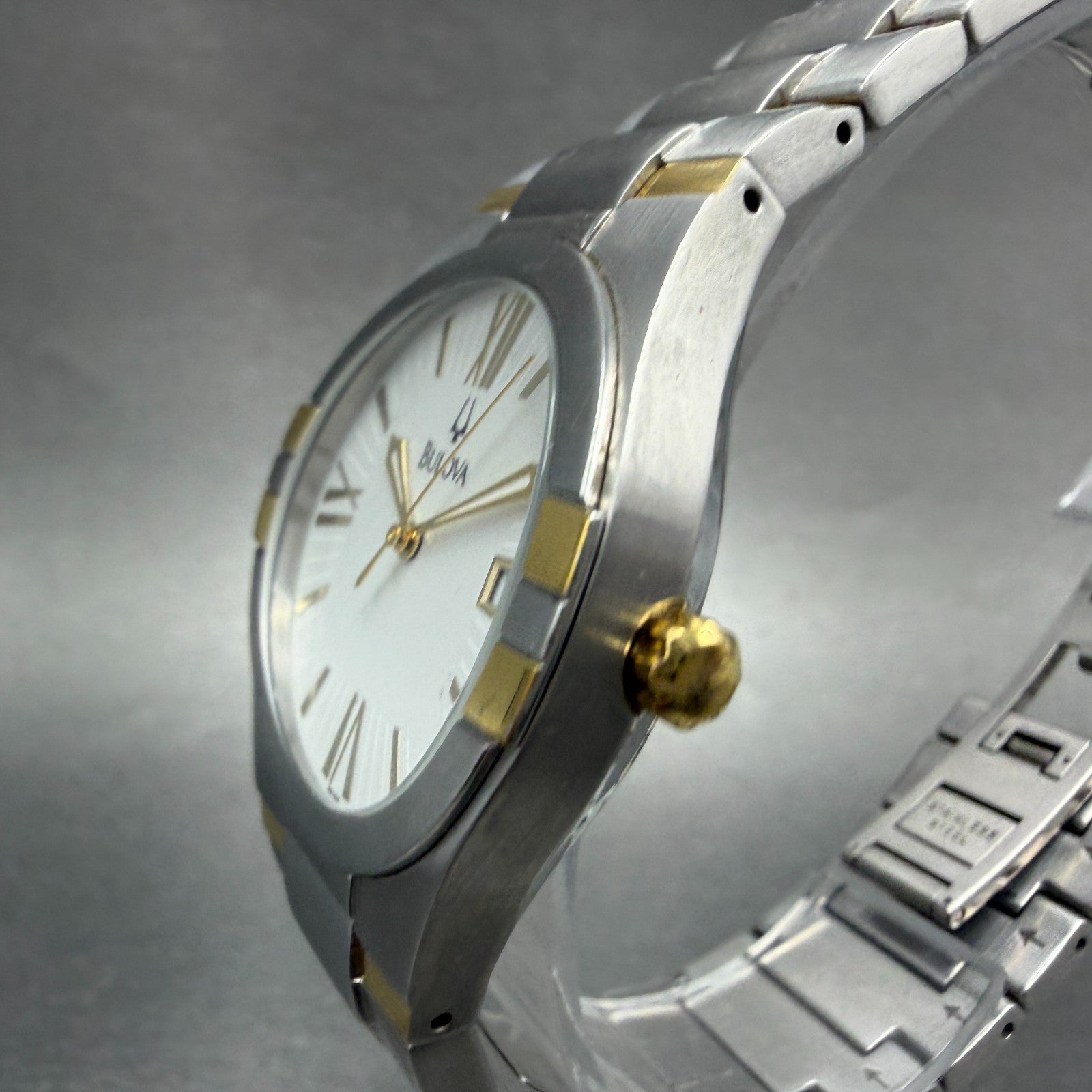 Bulova Watch Men 35mm White Dial Two Tone Date Round 98H04 New Battery2