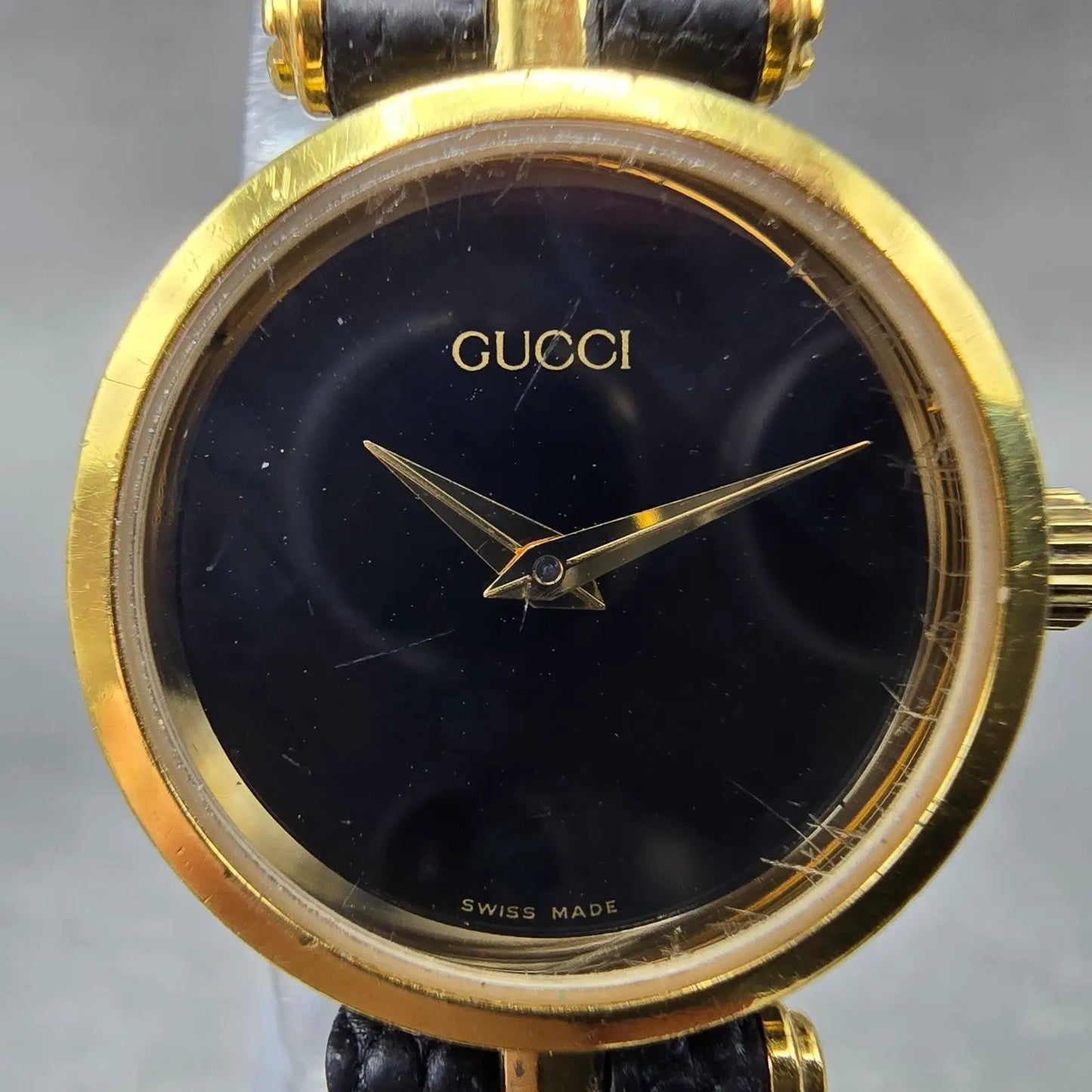 Gucci 2000L Watch Women 22mm Black Dial Gold Plated Round New Battery VTG NER1