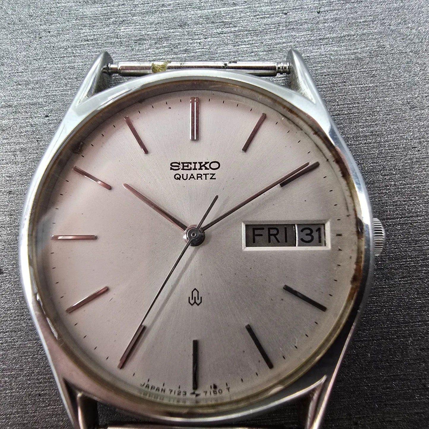 Seiko Watch Men 32mm Silver Dial Silver Tone Daydate Round 7123-7090 PARTS VTG2