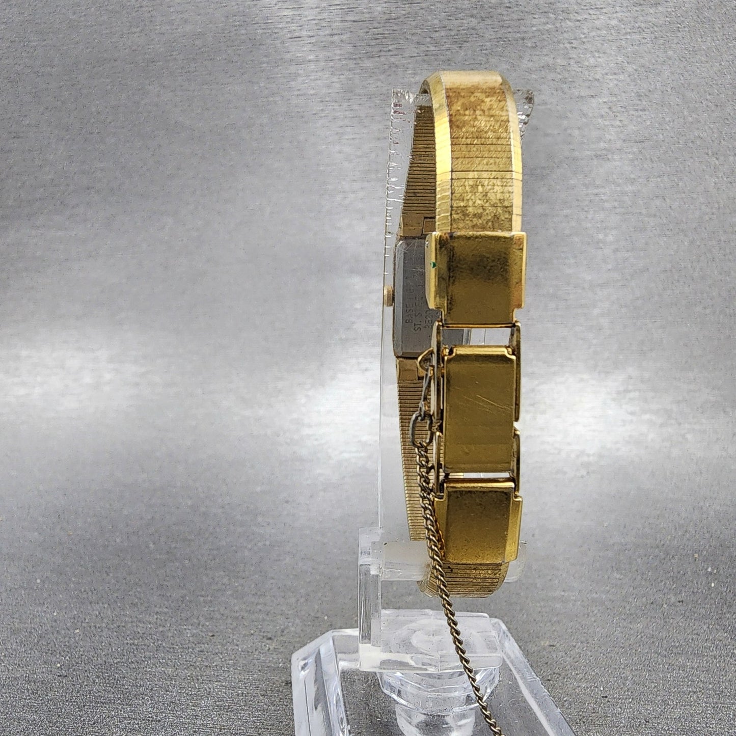 Seiko Tank Watch Women 12mm Champagne Dial Gold Tone 2e206259 New Battery7