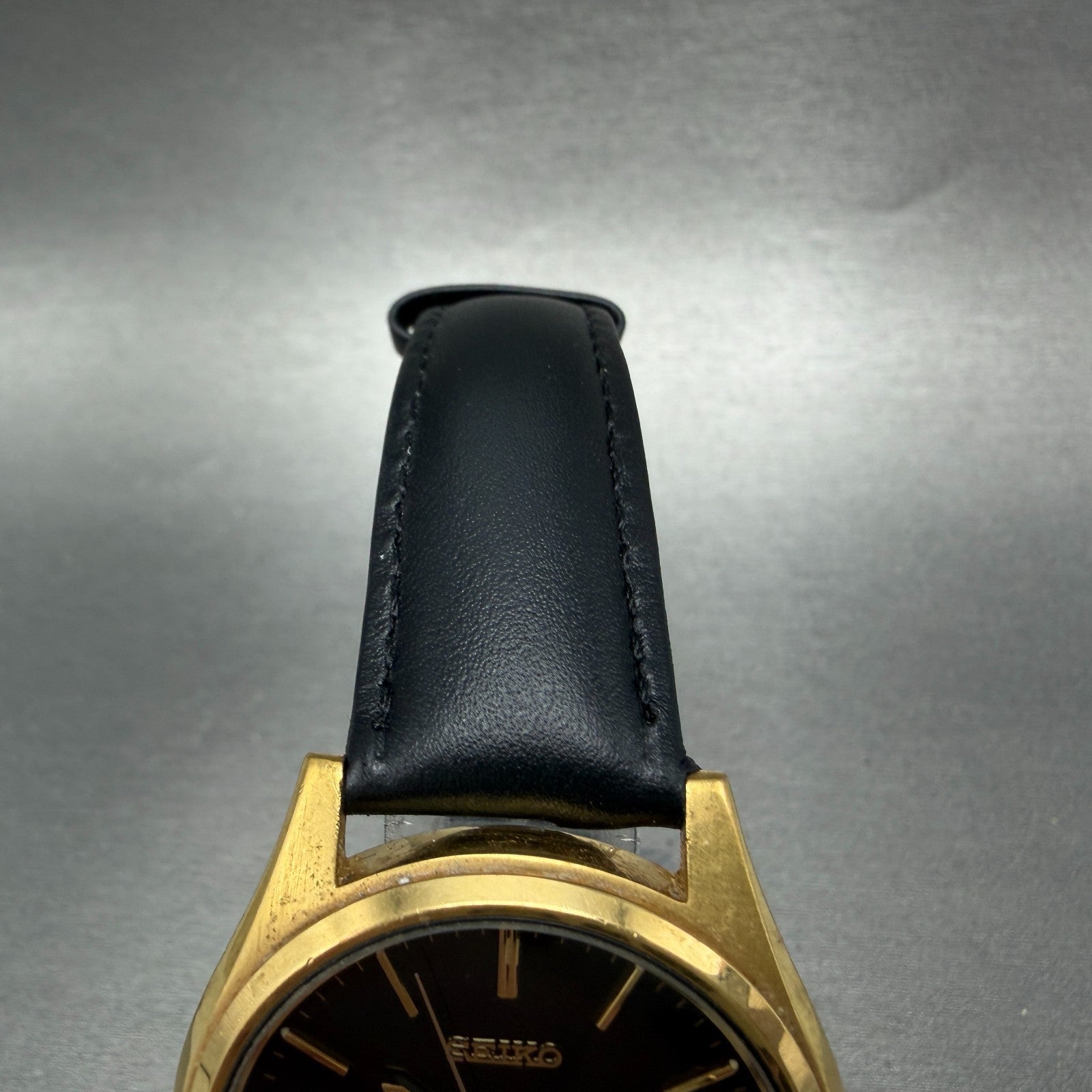 Seiko Watch Men 37mm Black Dial Gold Tone Daydate Round 7N43-9048 New Battery 7H4