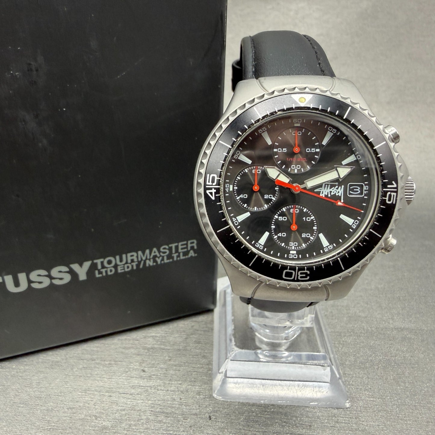 Stussy Tourmaster Chronograph Watch Men 40mm Black Dial Steel Date New Batt0