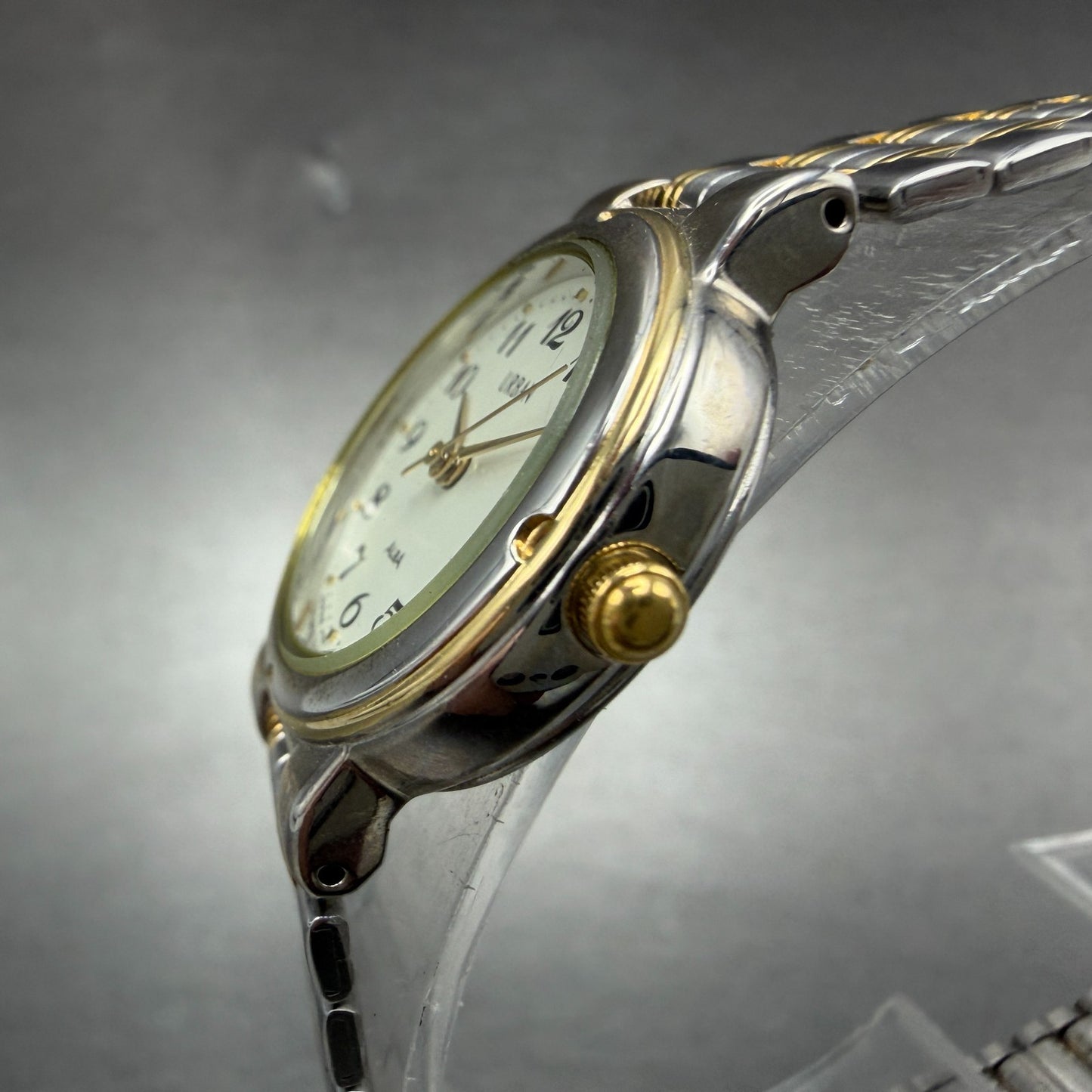 Seiko Alba Urban Watch Women 24mm Cream Dial Two Tone V701-1400 New Battery2