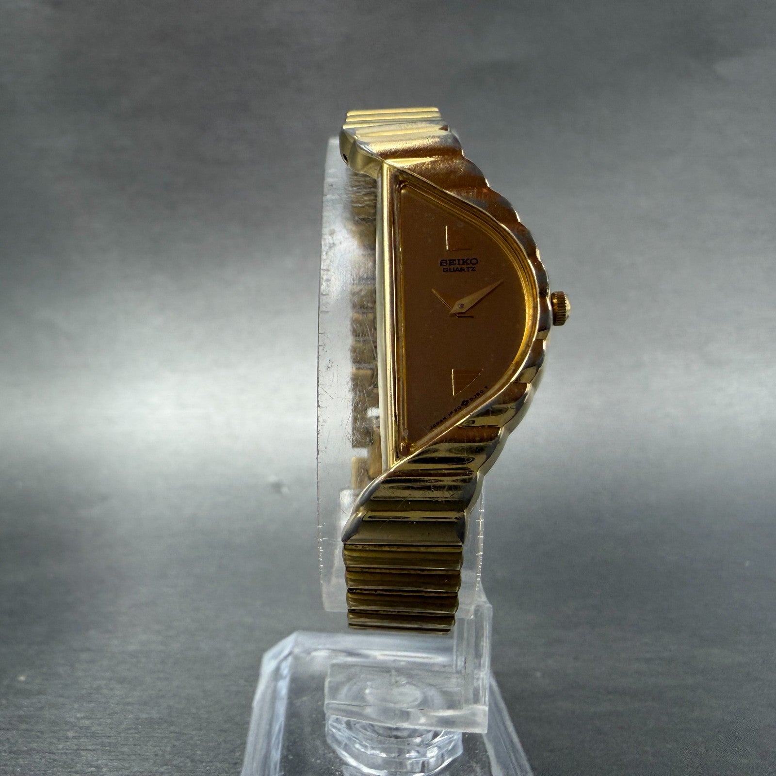 Seiko Halfmoon Watch Women 14mm Gold Dial Gold Tone Asymmetrical New Battery BV55