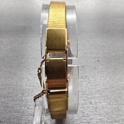 Citizen Watch Women 18mm Champagne Dial Gold Tone Oval 2030-205308 New Battery7
