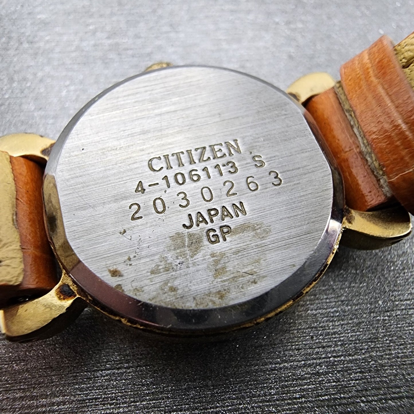 Citizen CQ Watch Women 20mm Champagne Dial Gold Tone Round 4106113 New Batt9