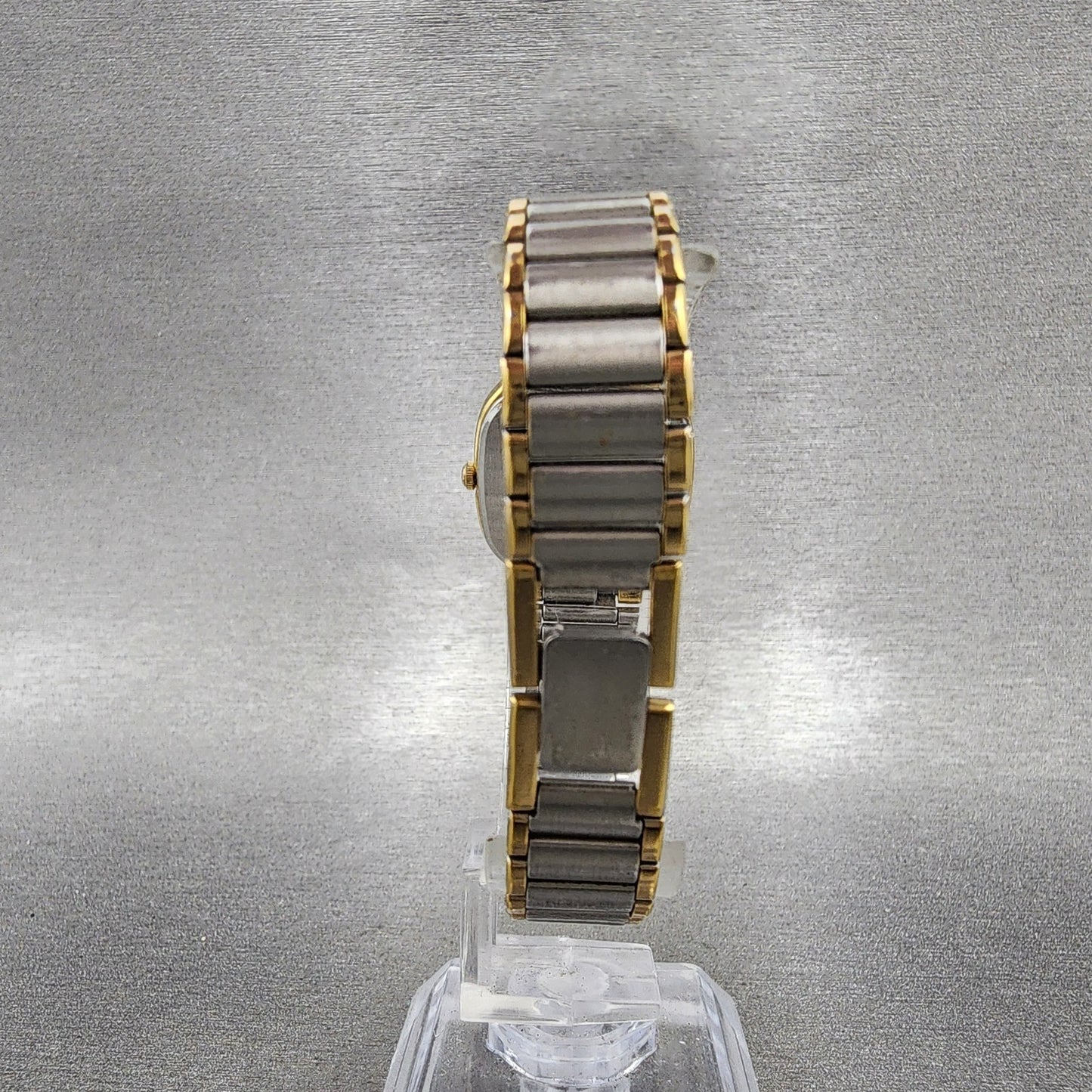 ALBA Urban Watch Women 22mm White Dial Two Tone Rectangle V8015280 New Battery7
