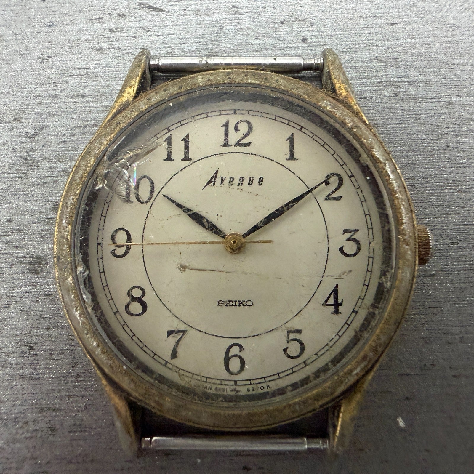 Seiko Avenue Watch Men 31mm White Dial Gold Tone Round 5P31-6210 New Battery1