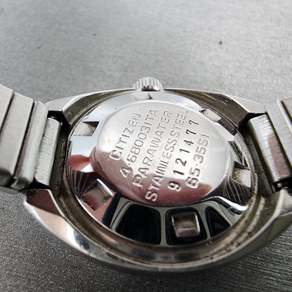 Citizen Watch Women 25mm Silver Dial Silver Tone Manual Wind Runs VTG9