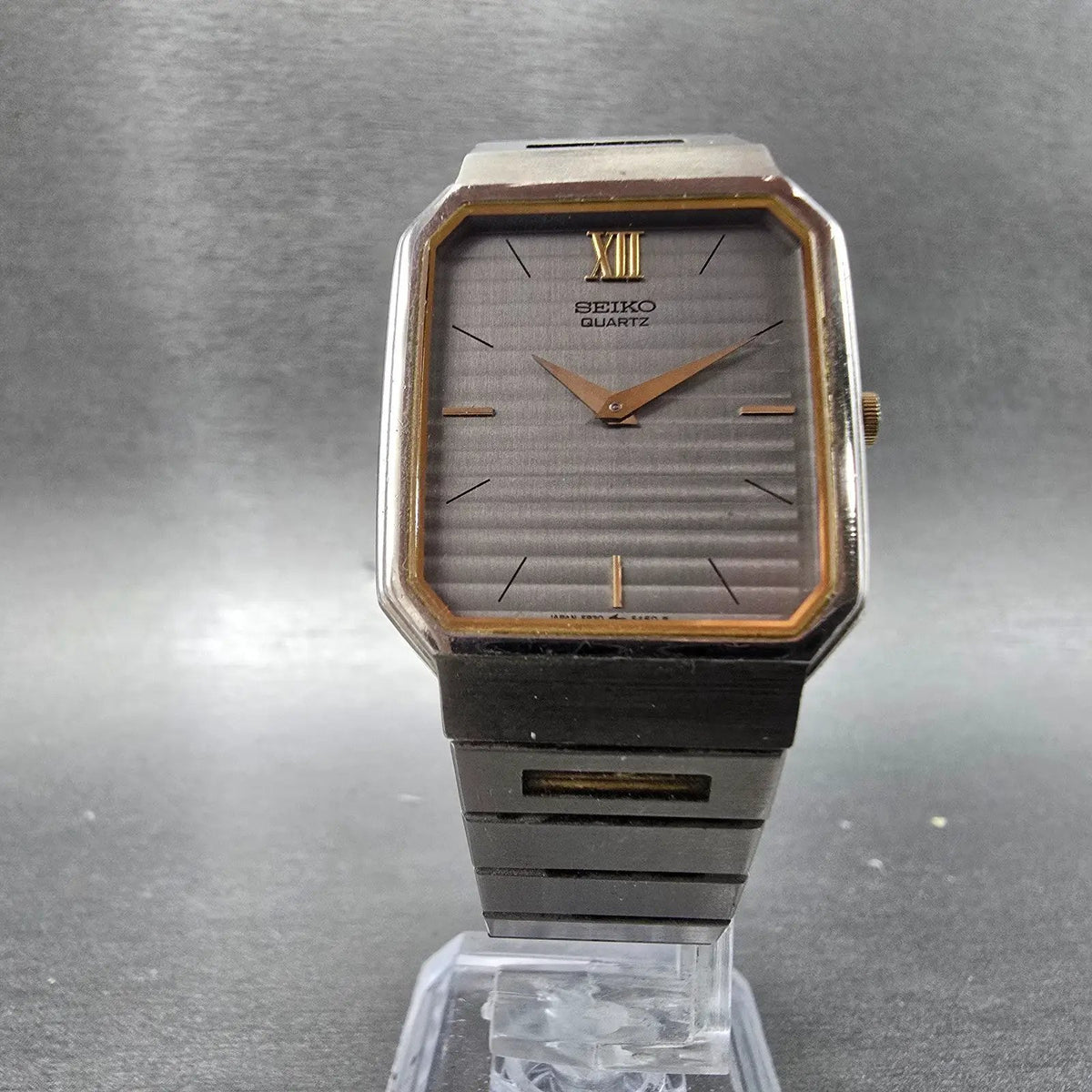 Seiko Tank Watch Men 26mm Gray Dial Gold Tone Rectangle 5P30-5300 PARTS Vintage6