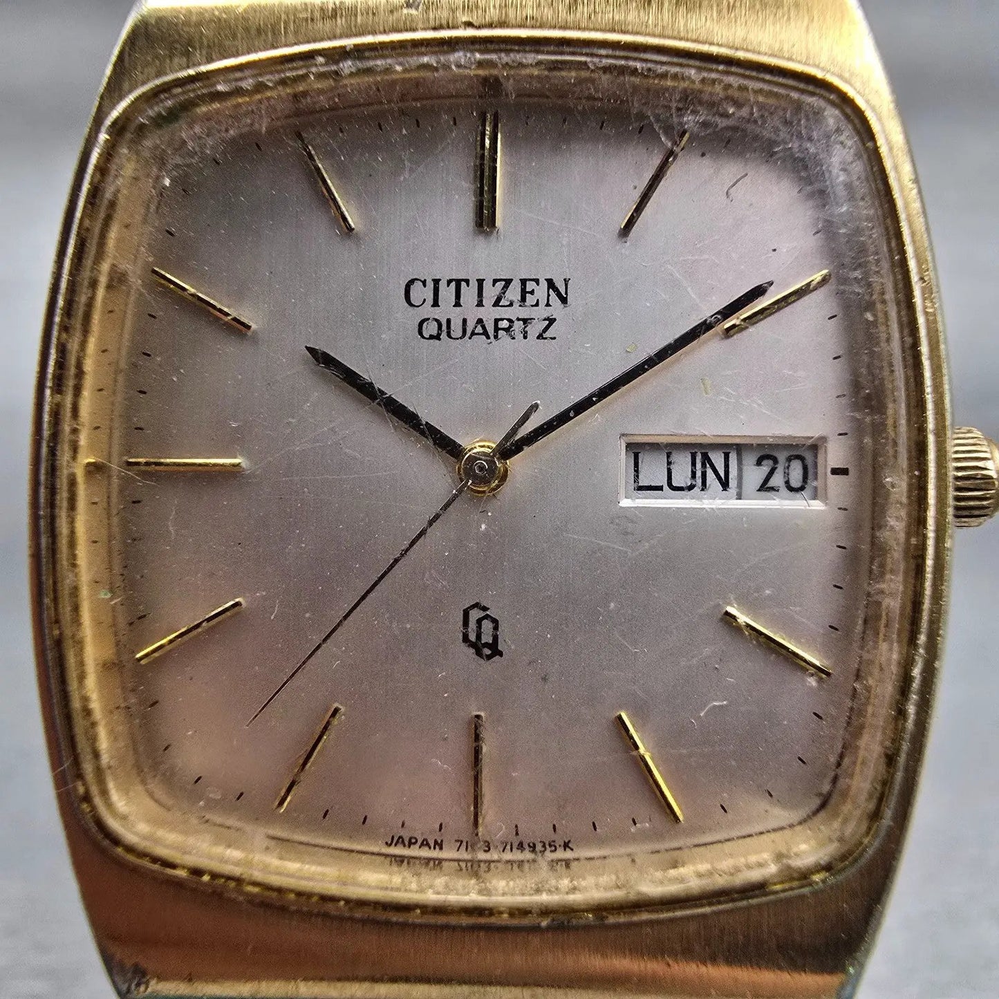 Citizen CQ Watch Men 31mm Silver Dial Gold Tone Daydate 4-711874 New Battery VTG1