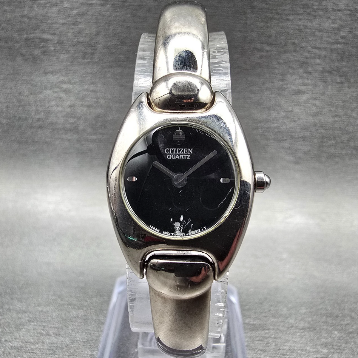 Citizen Watch Women 20mm Black Dial Silver Oval Bangle 5421-S76434 New Battery L0
