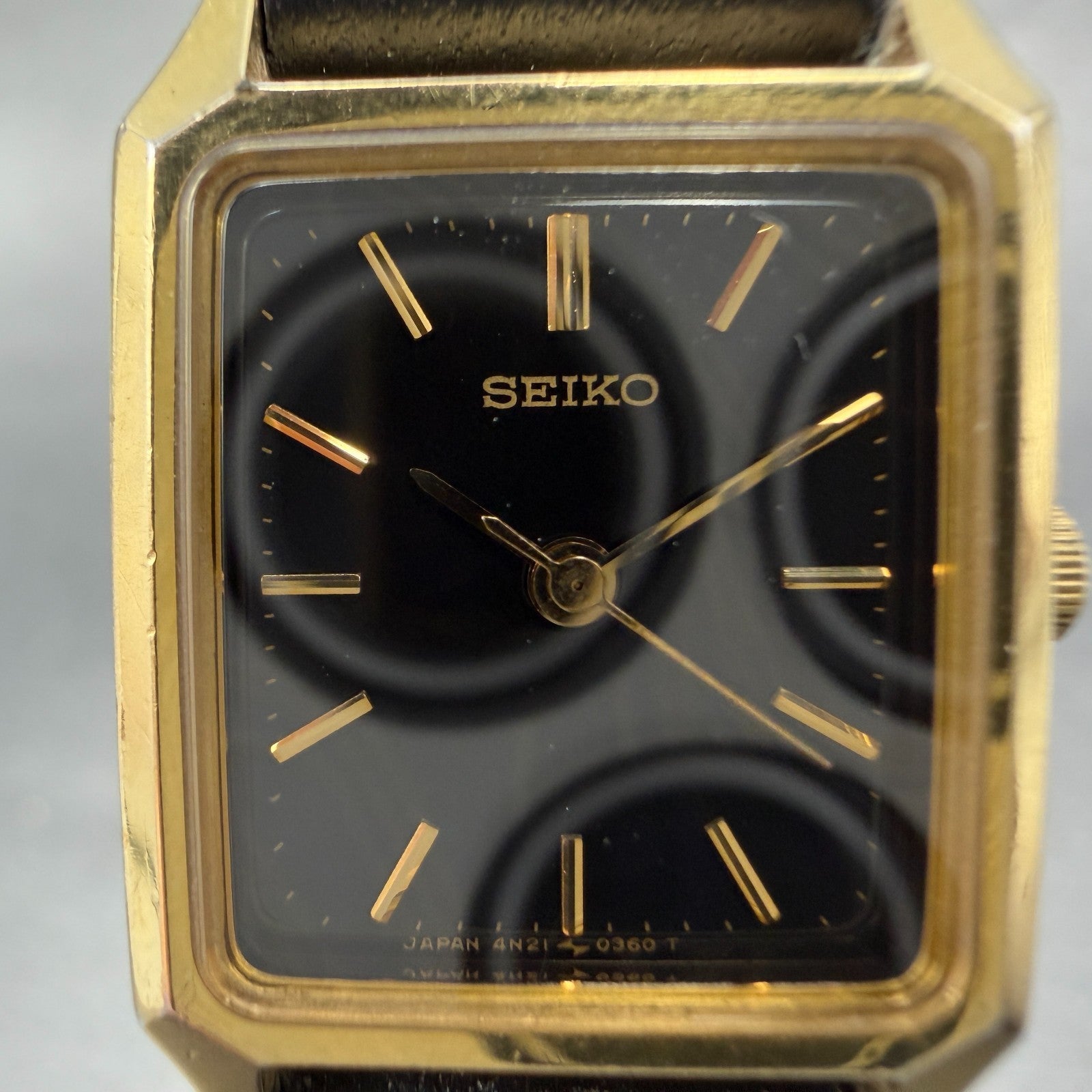 Seiko Tank Watch Women 19mm Black Dial Gold Tone Rectangle 4n21-5090 New Battery1