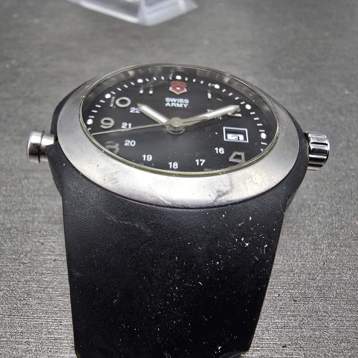 Victorinox Swiss Army Night Vision watch Men 41mm Black Dial Black Date READ!!!3