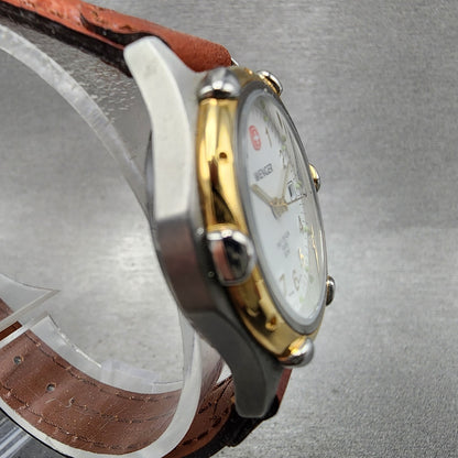 Wenger Watch Women 29mm White Dial Two Tone Date Round Leather Band New Battery3