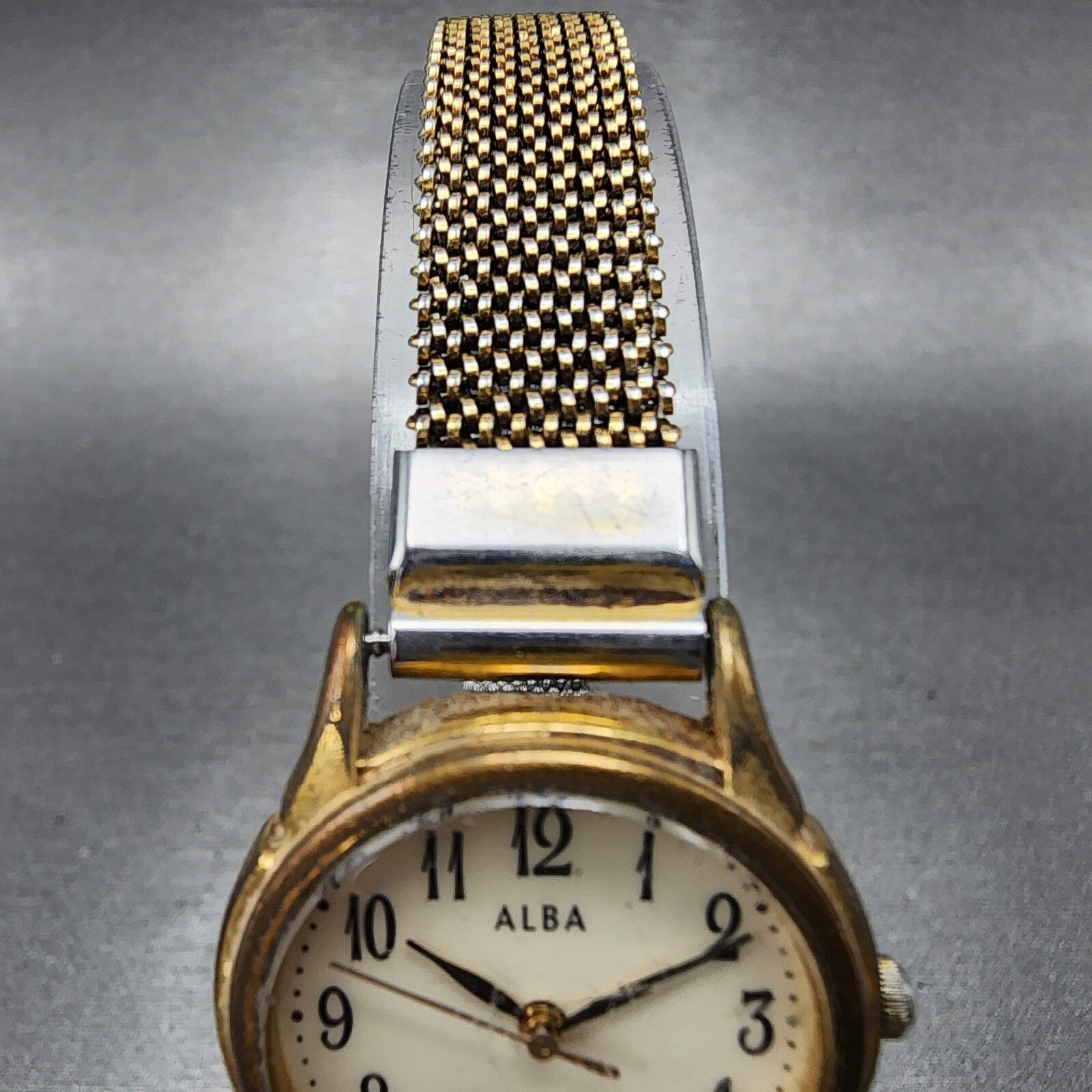 Seiko ALBA Watch Women 26mm Cream Dial Gold Tone Round V5010ET0 New Battery5