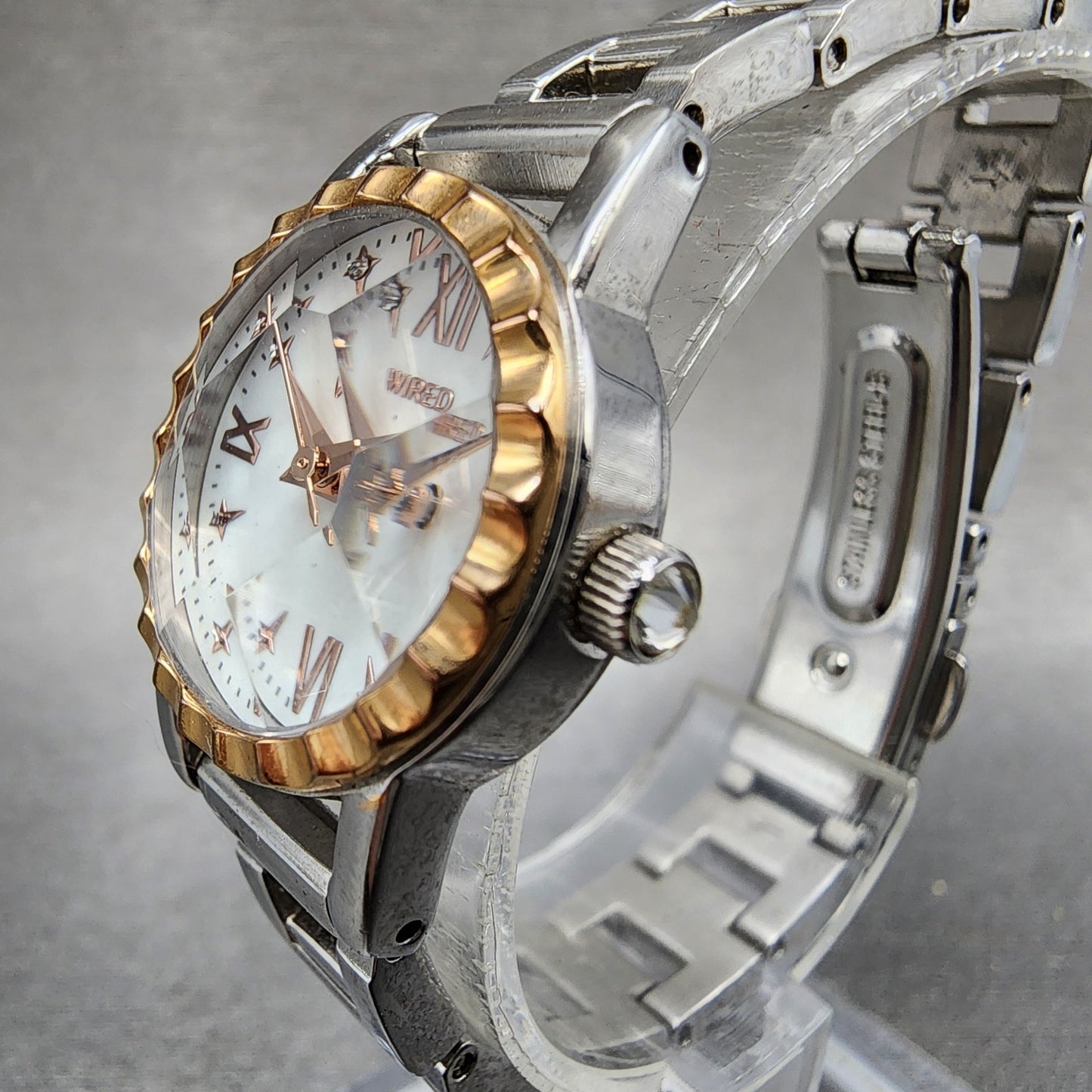 Seiko Wired Watch Women 22mm White Dial Two Tone Round VJ21KJ70 New Battery2