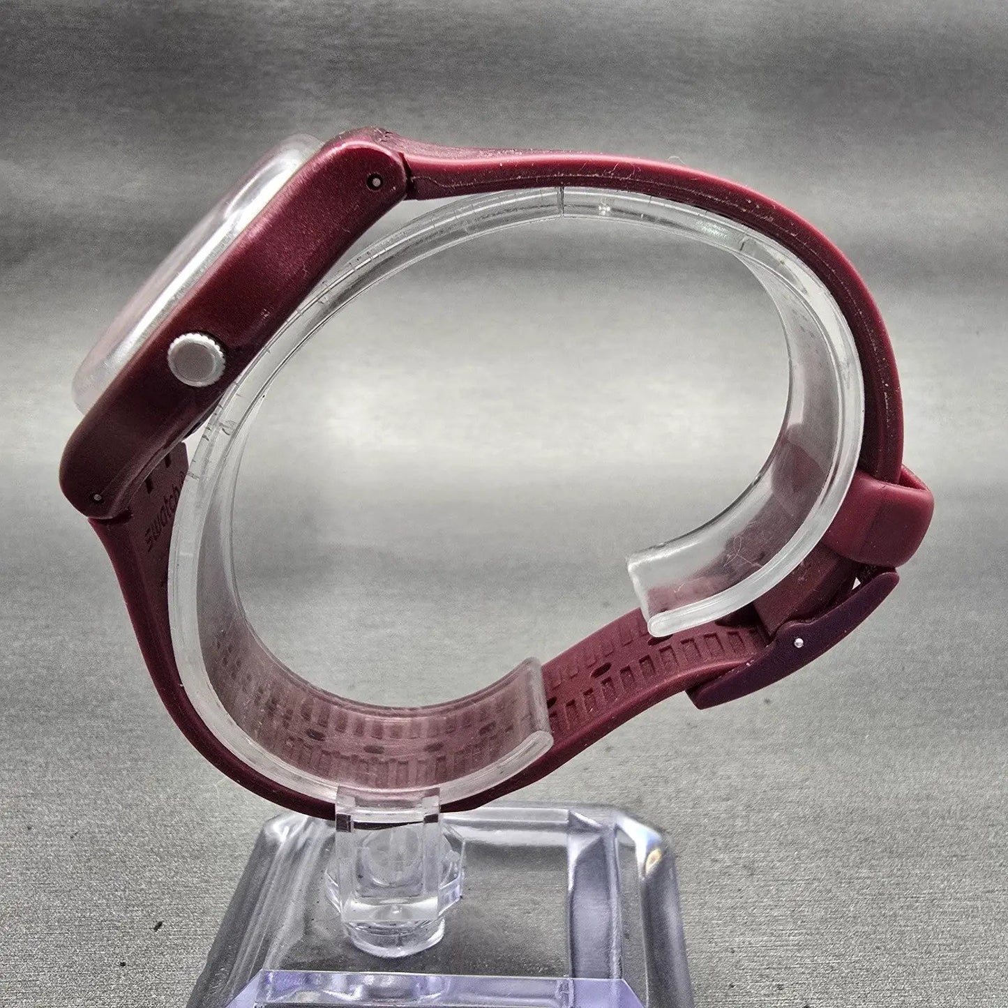 Swatch REDBAYA Watch Women Red Dial Red Tone Date Round GR405 New Battery6