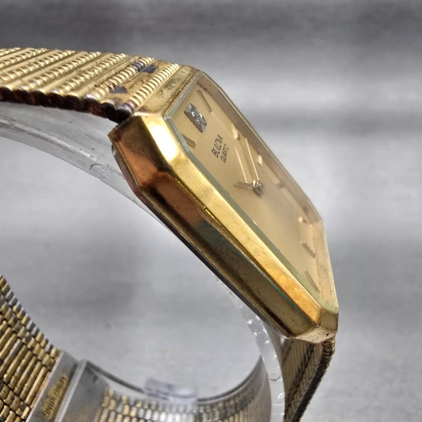 Bulova Watch Men 25mm Gold Dial Gold Tone Rectangle 92M45 New Battery Vintage3